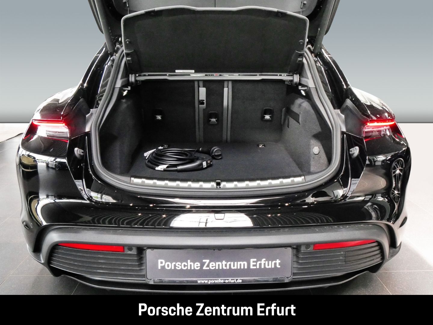 Porsche Taycan Sport Turismo/Performancebatterie Plus/So