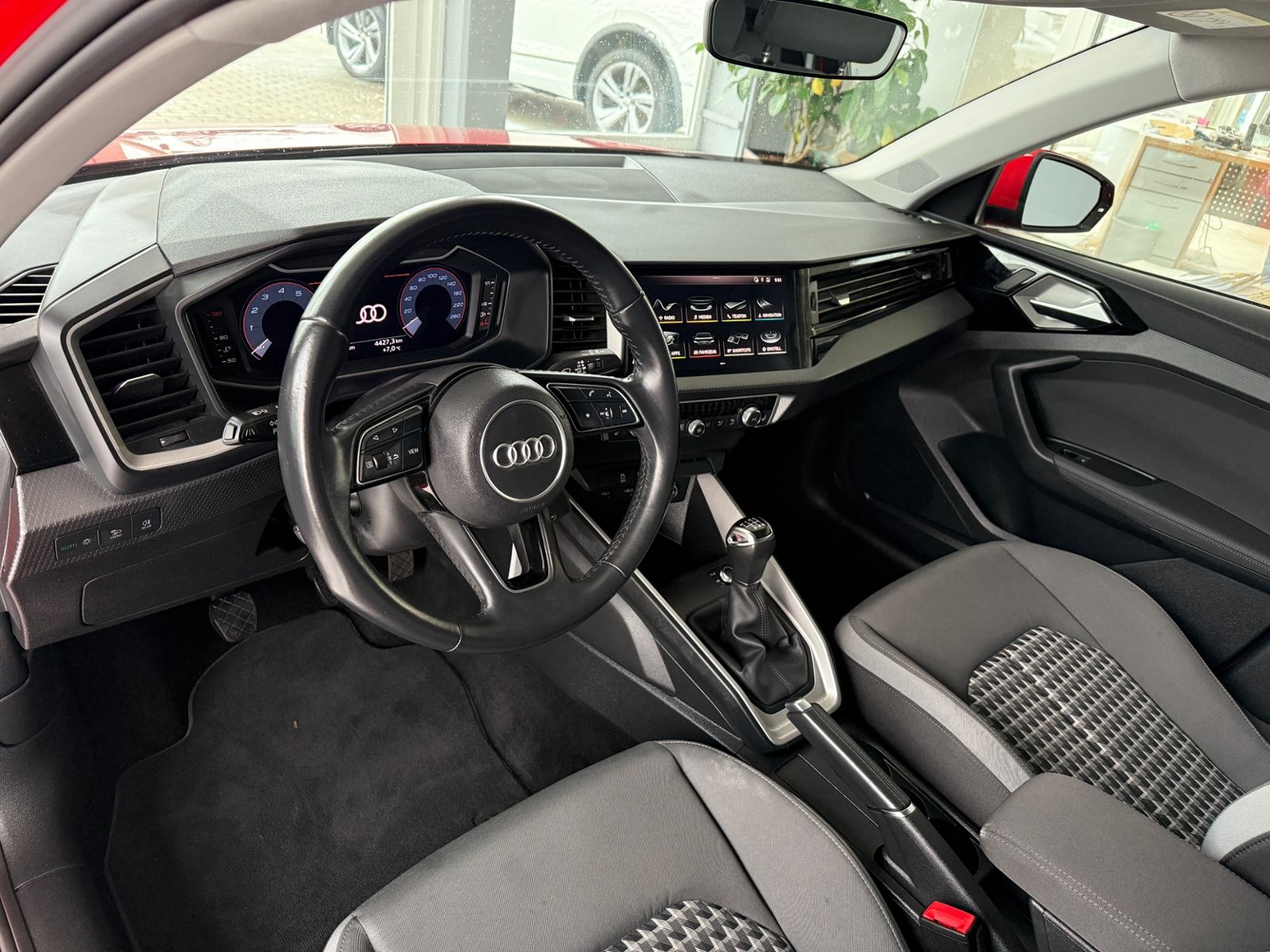 Audi A1 Sportback Advanced 30TFSI - Samsaru's Car Outlet