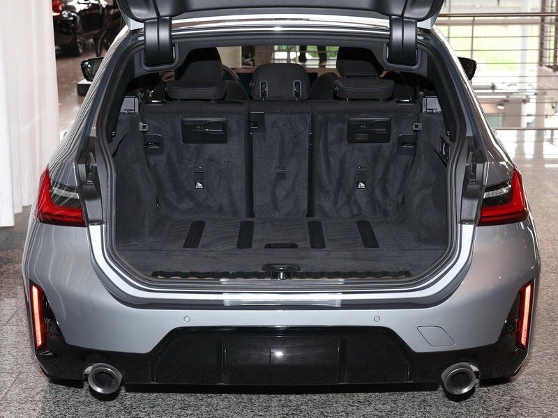 BMW 330d xDrive xDrive Tour. M Sport Adp.LED 360°Dri