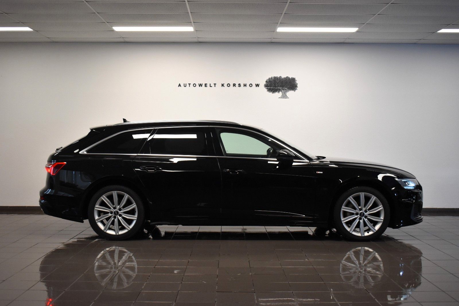 Audi A6 45TFSI quattro S-LINE - Samsaru's Car Outlet