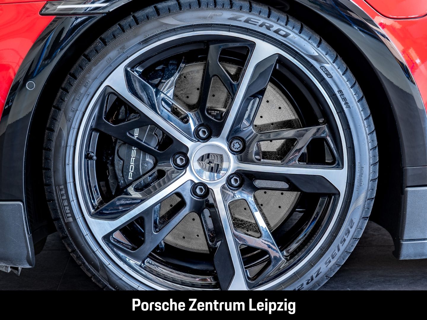 Porsche Taycan Turbo S Cross Turismo Burmester PCCB