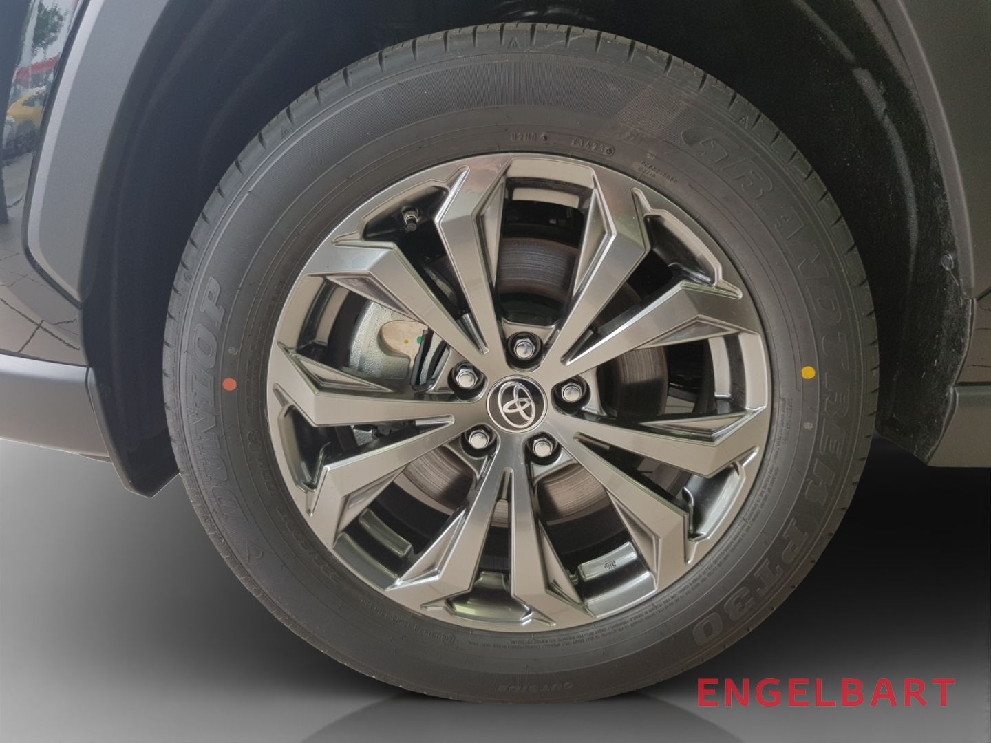 Toyota RAV 4 2.5 Hybrid 4x2 - Samsaru's Car Outlet