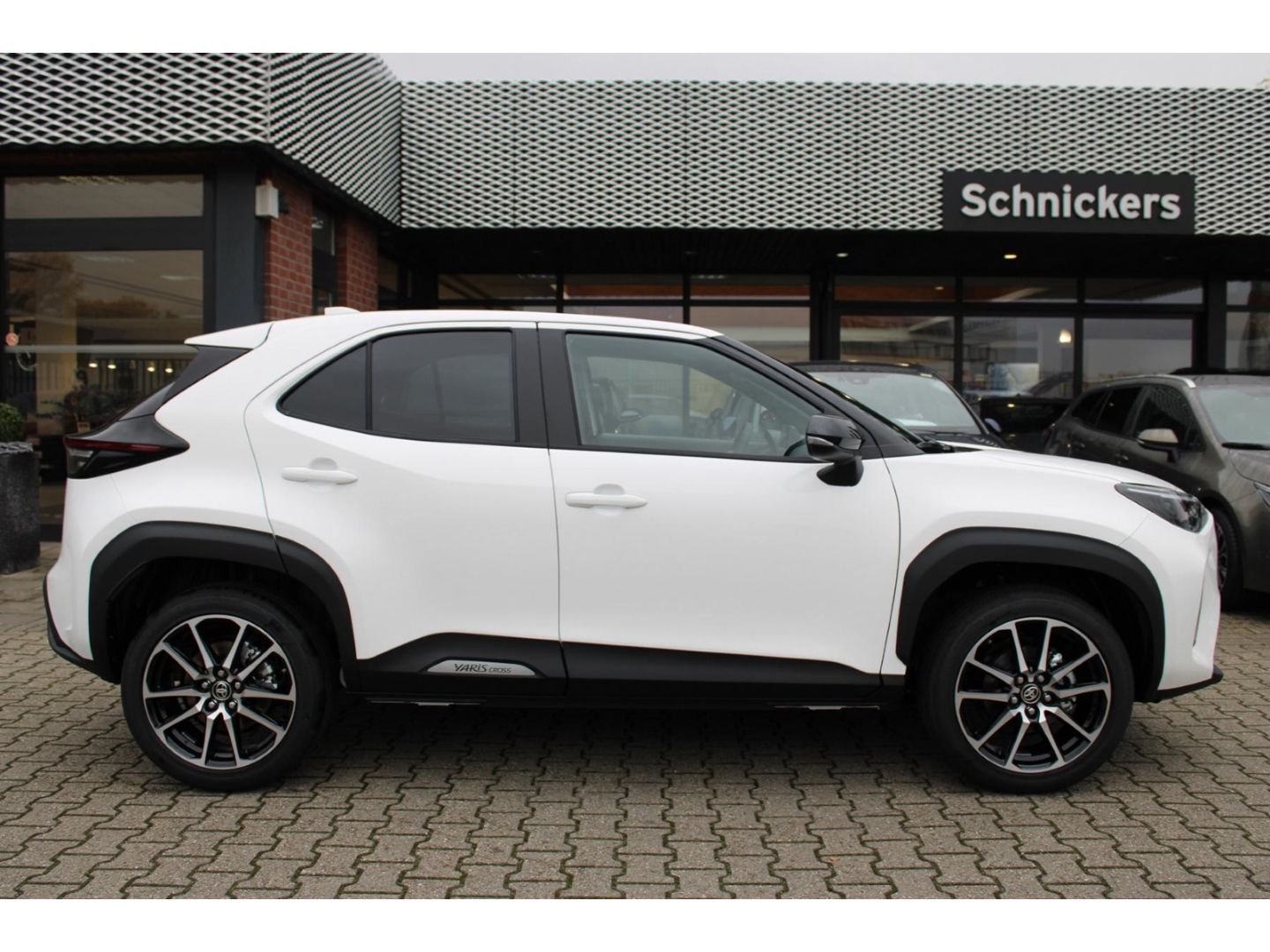 Toyota Yaris Cross GR-SPORT+ADVANCED-P+CARPLAY+GJ-RÄDER
