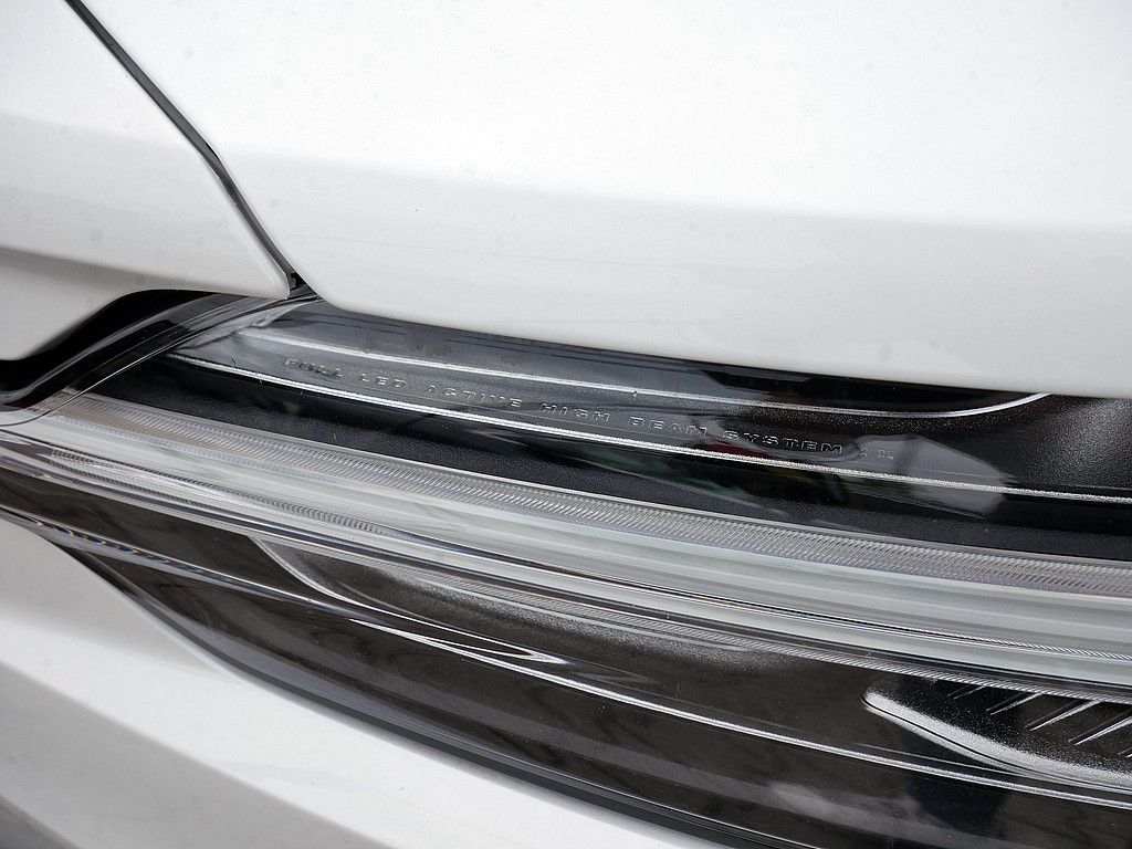 Volvo S60 T8 Twin Engine AWD Ultimate Dark Plug-InE6