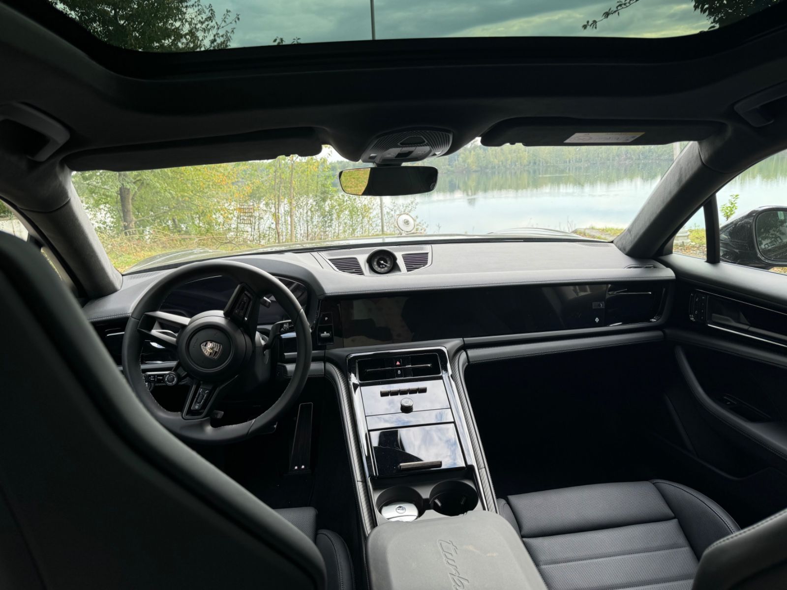 Porsche Panamera Vollausstattung, NP 227.543,25 €
