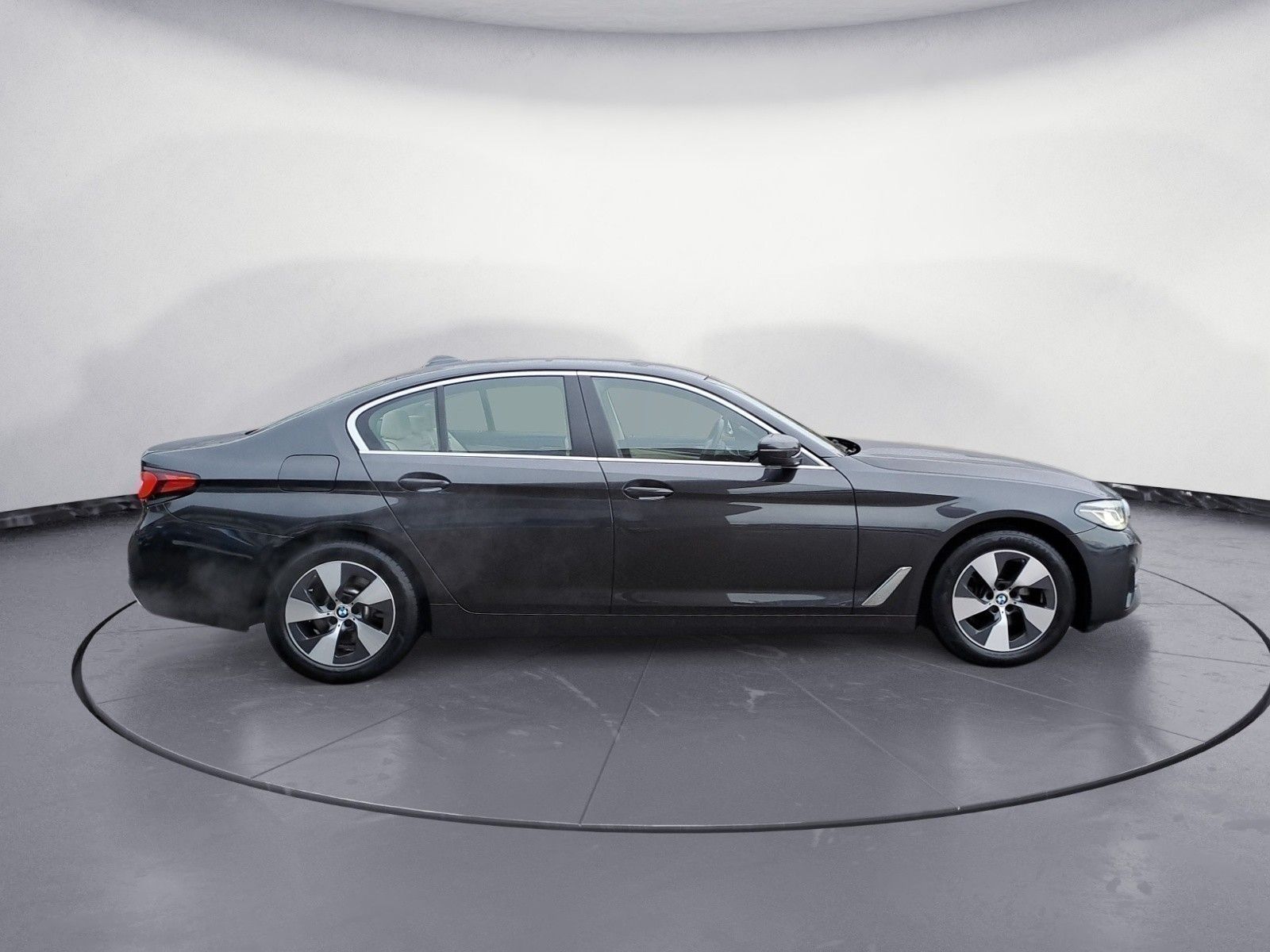 BMW 520d xDrive Limousine Aut. Komfortsitze Standhzg