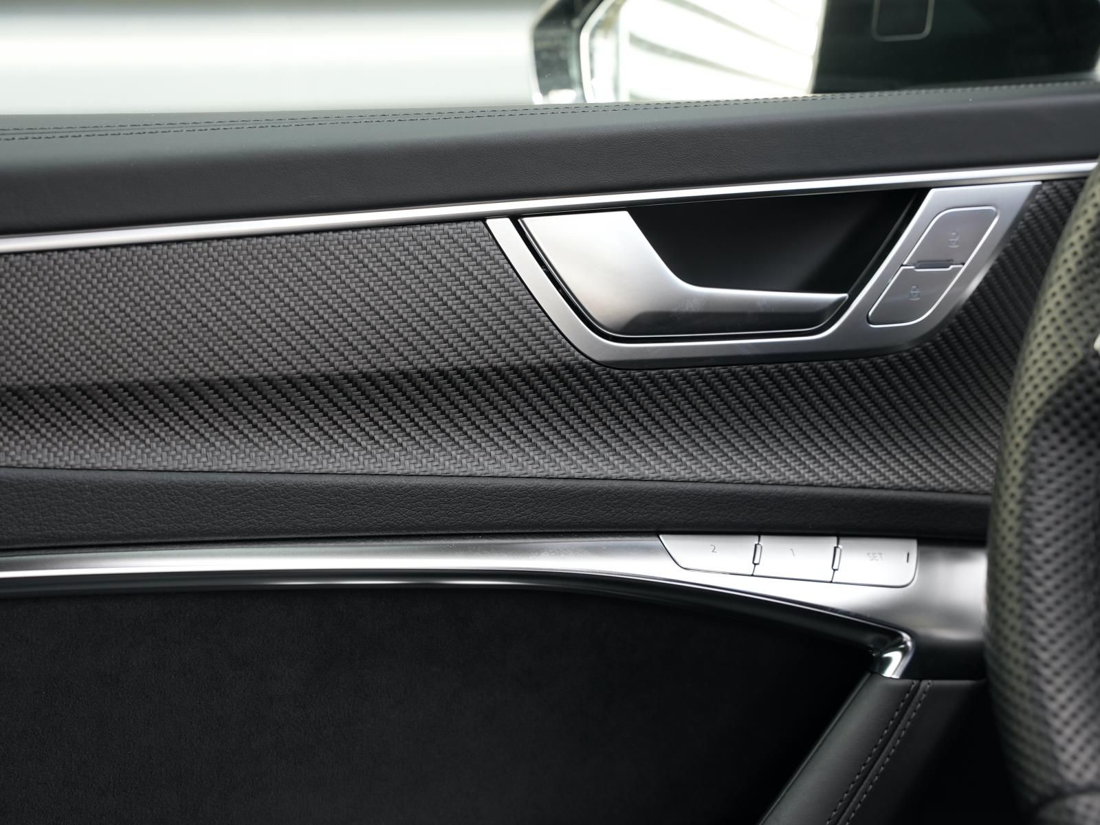 Audi RS6 Avant quattro Sportabgas Standheizung FLA HU