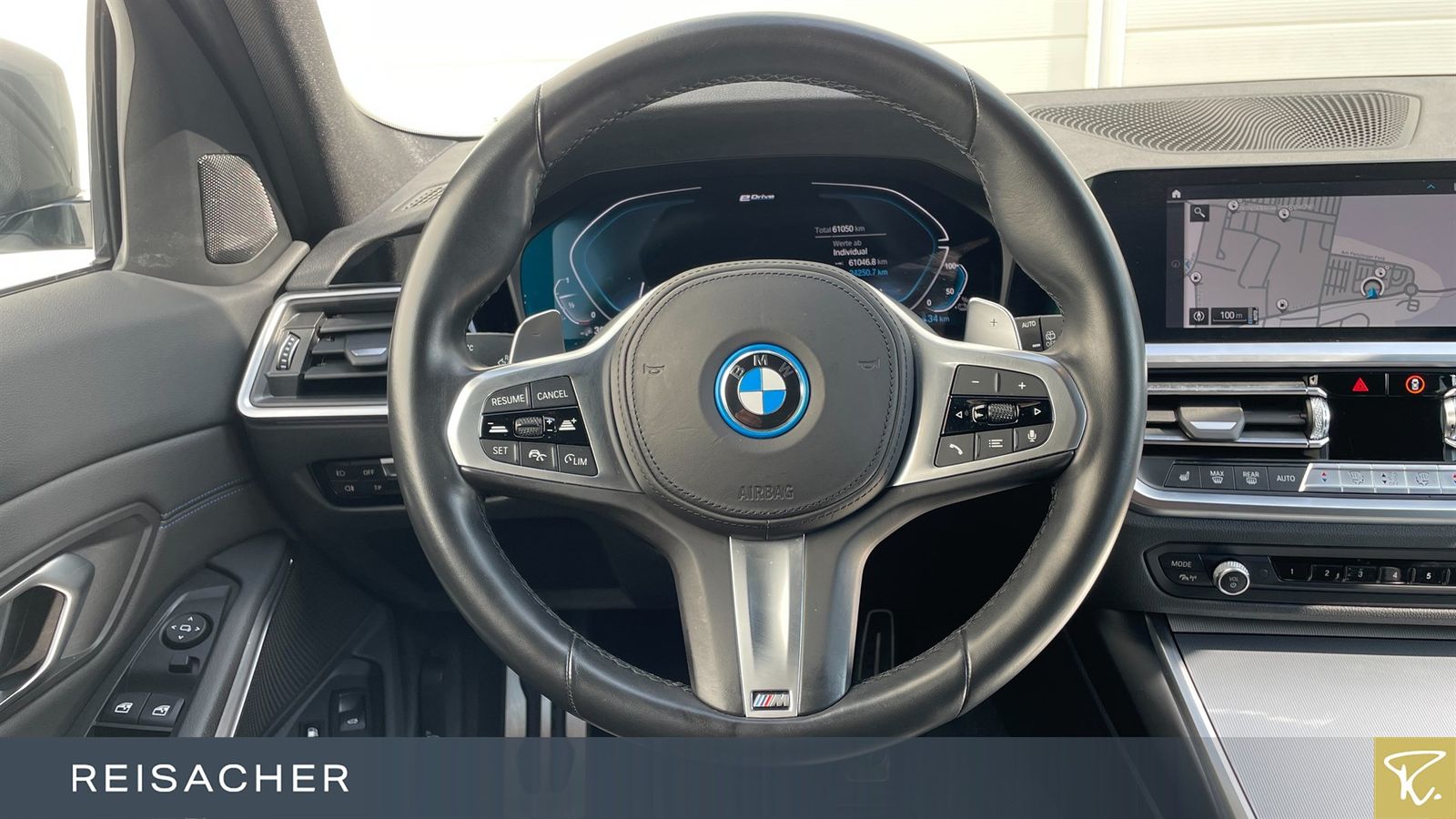 BMW 330e A xDrive M Sport - Samsaru's Car Outlet