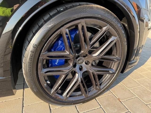 Audi RSQ8 performance #25 #RS Design blau #305 km/h