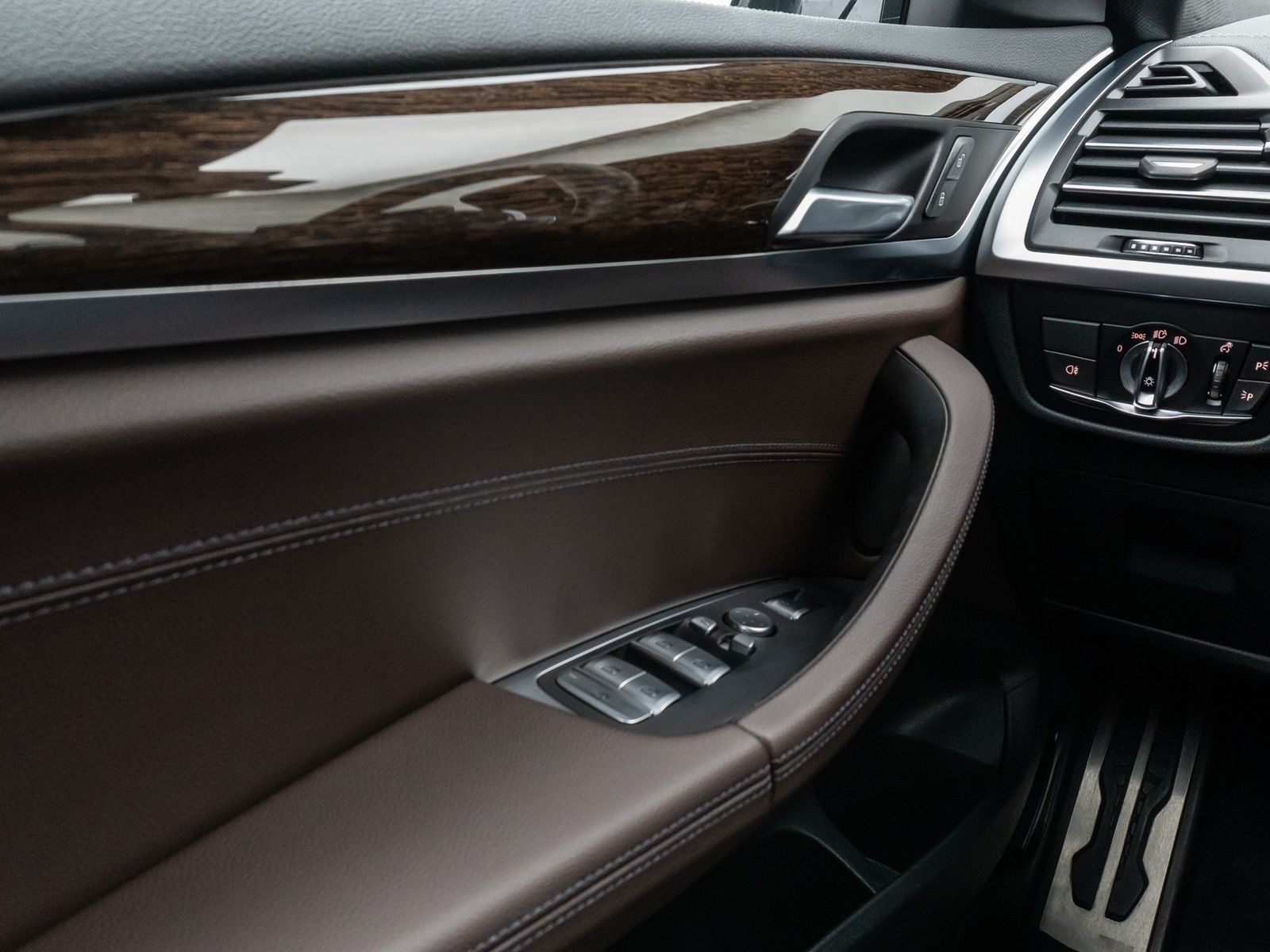 BMW X3 xD30d M Sport - Samsaru's Car Outlet