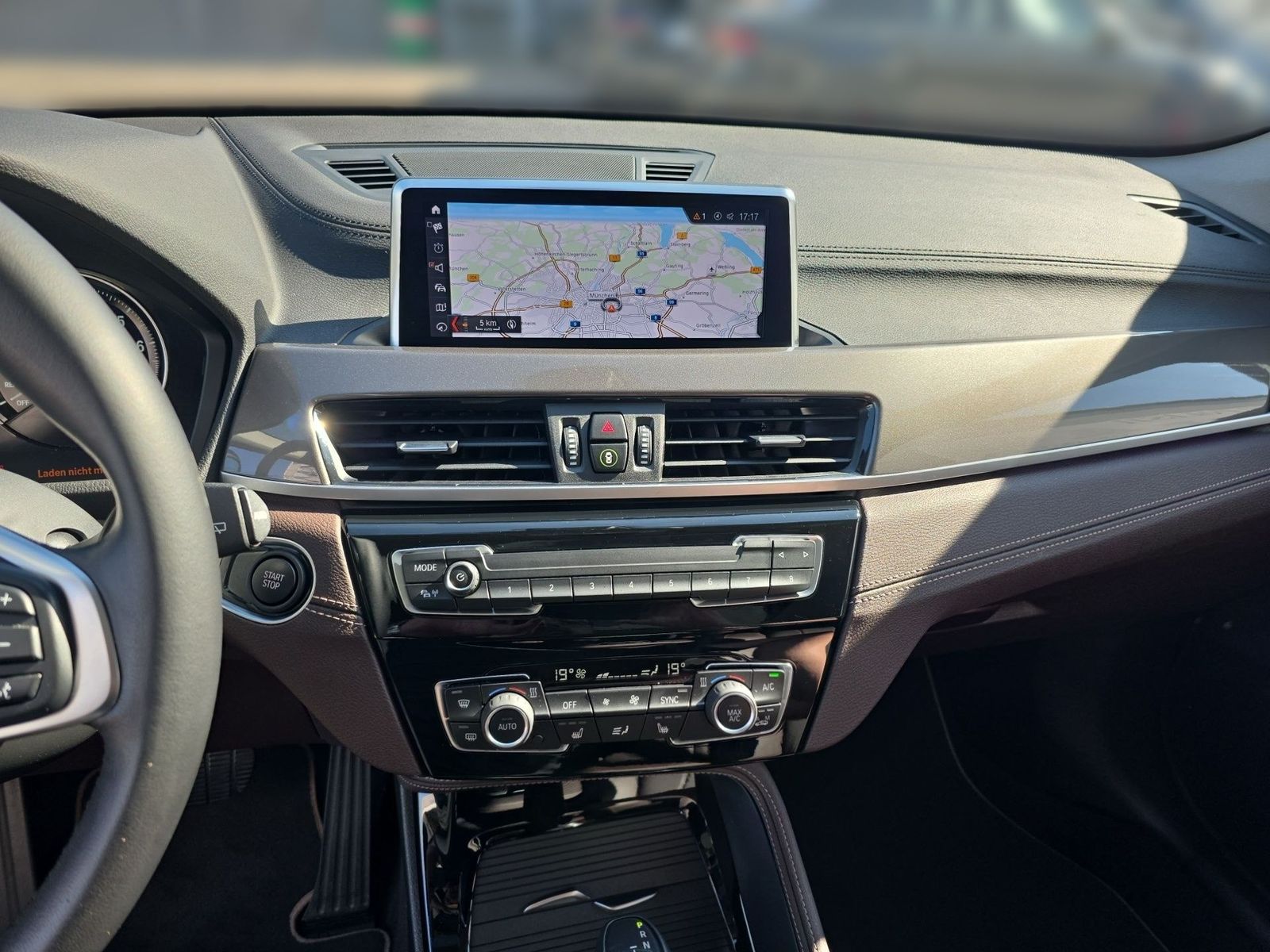 BMW X1 xDrive25e X-Line - Samsaru's Car Outlet