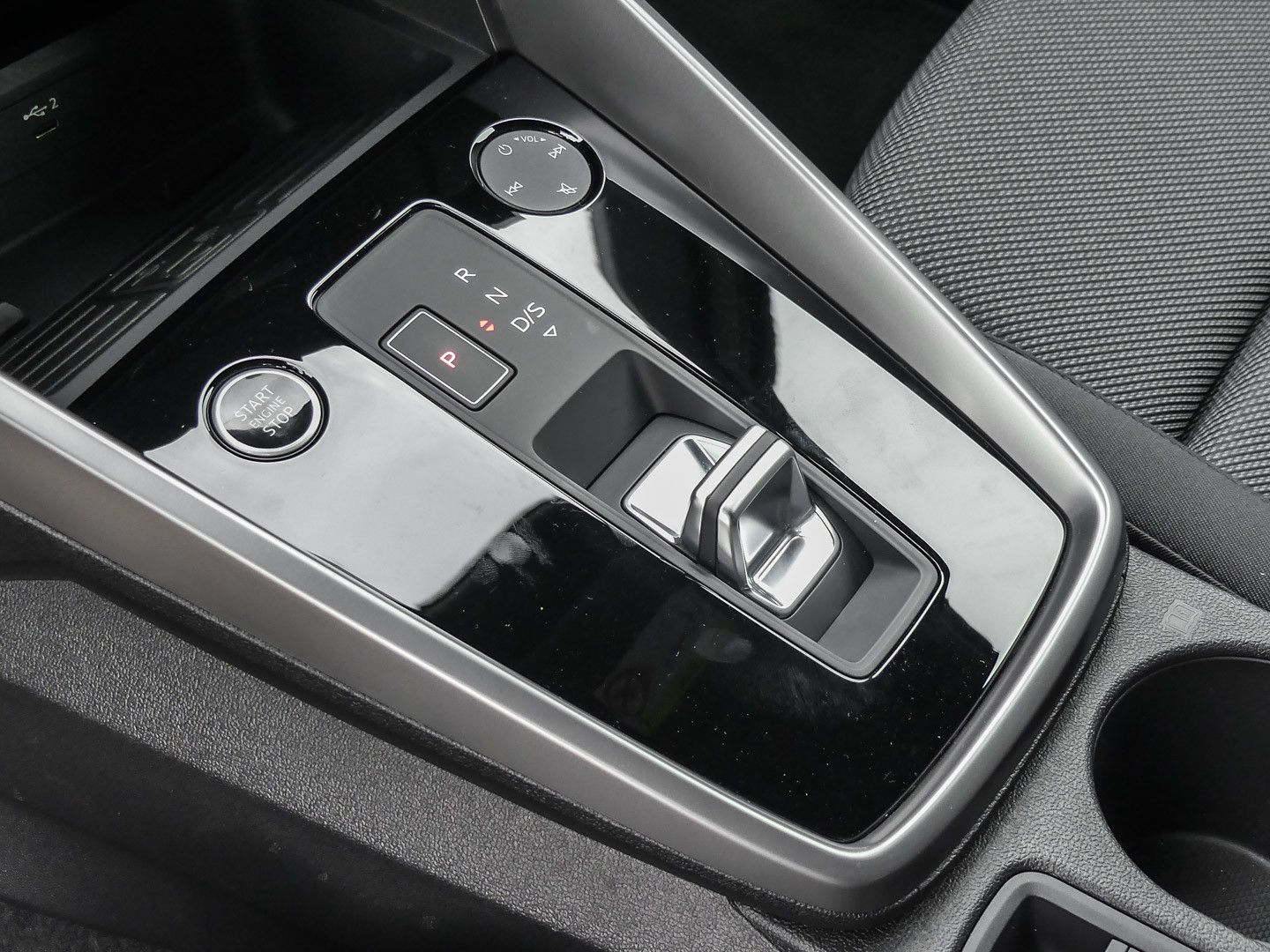 Audi A3 Sportback 30 TFSI S line - Samsaru's Car Outlet