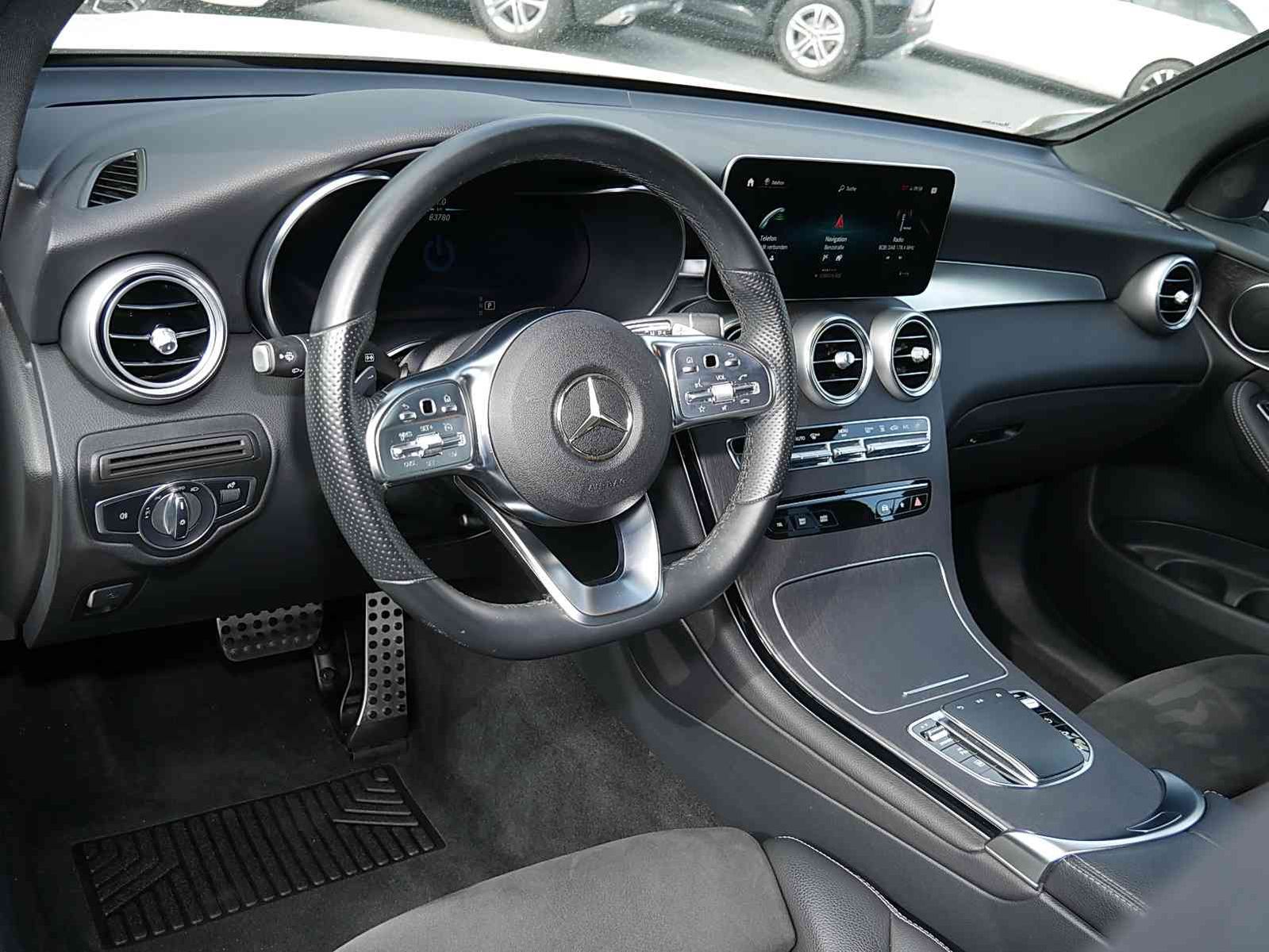 Mercedes-Benz GLC 300 e 4M AMG - Samsaru's Car Outlet