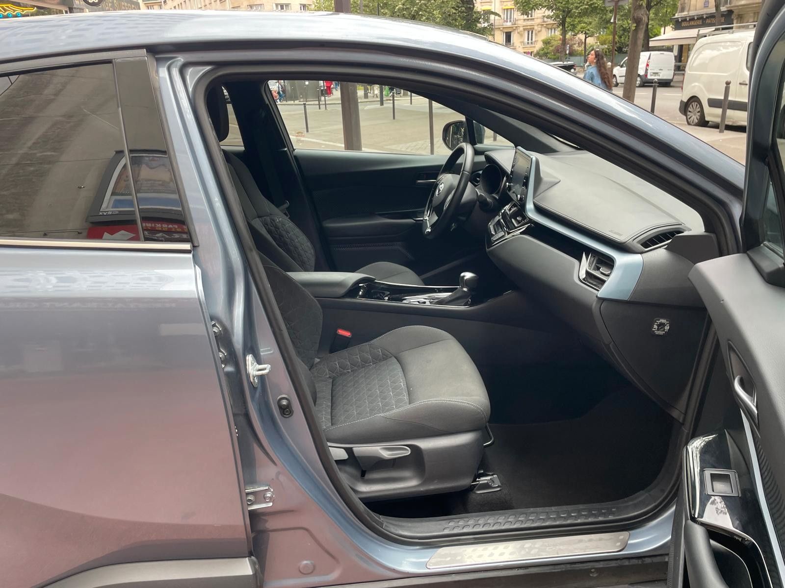 Toyota C-HR 2.0 HYBRIDE 184h EDITION - Samsaru's Car Outlet