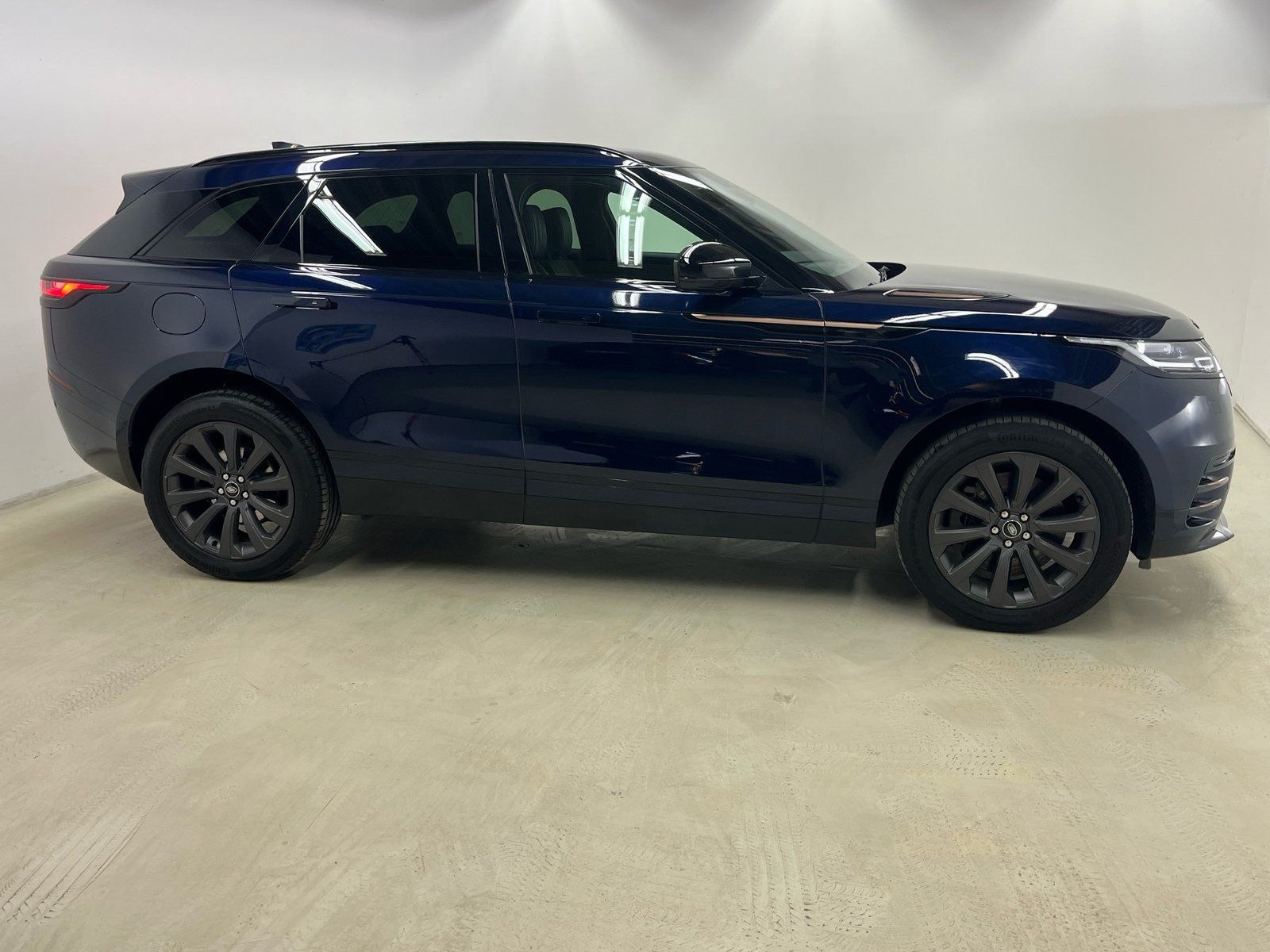 Range Rover Velar P400e R-Dynamic SE - Samsaru's Car Outlet