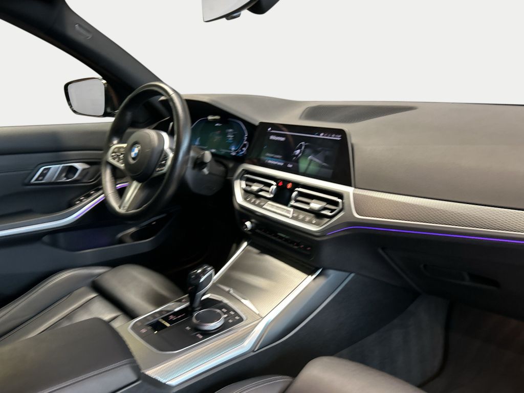 BMW 330e M Sport - Samsaru's Car Outlet