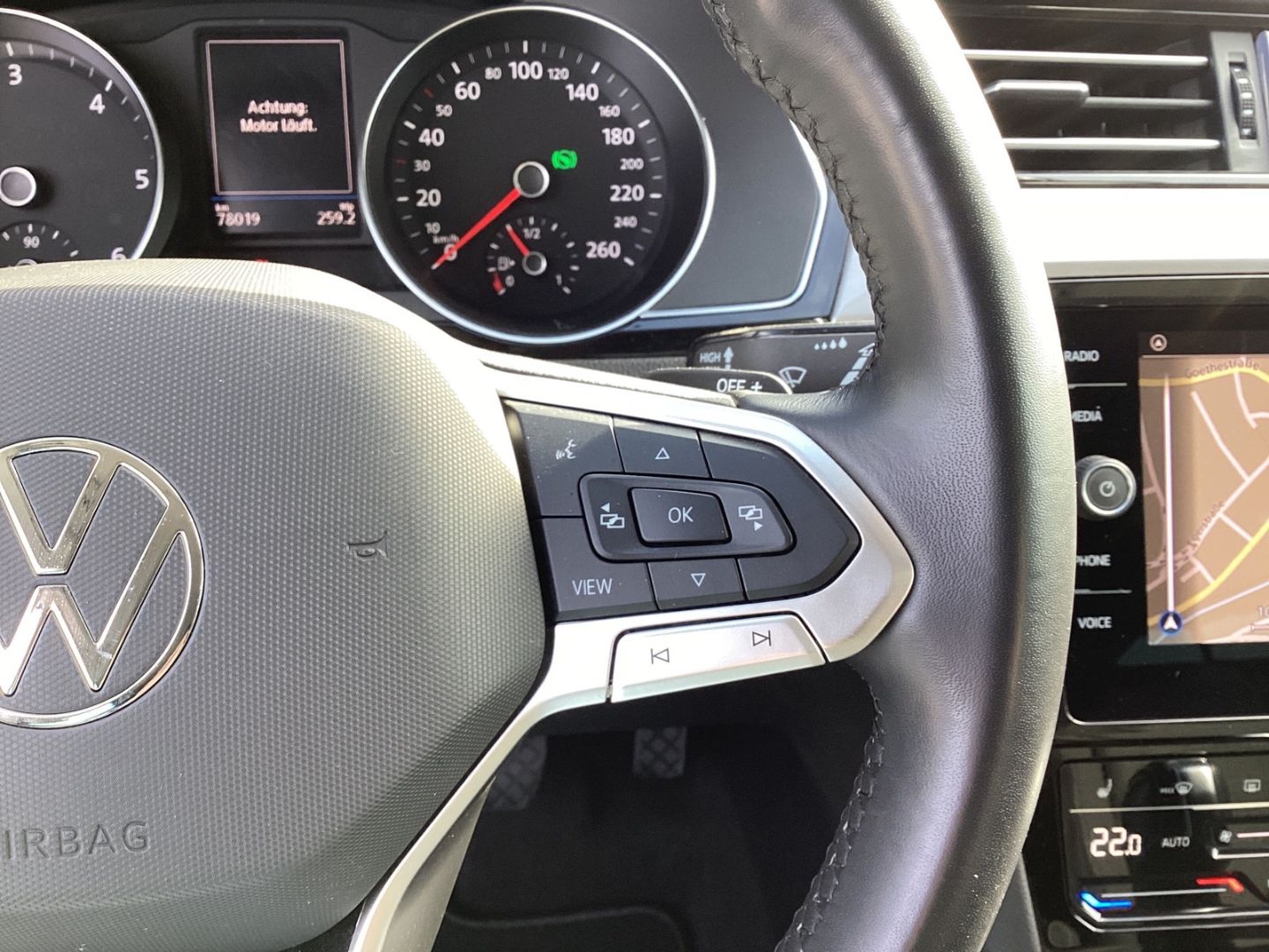 Volkswagen Passat Variant Business 2.0 TDI - Samsaru's Car Outlet