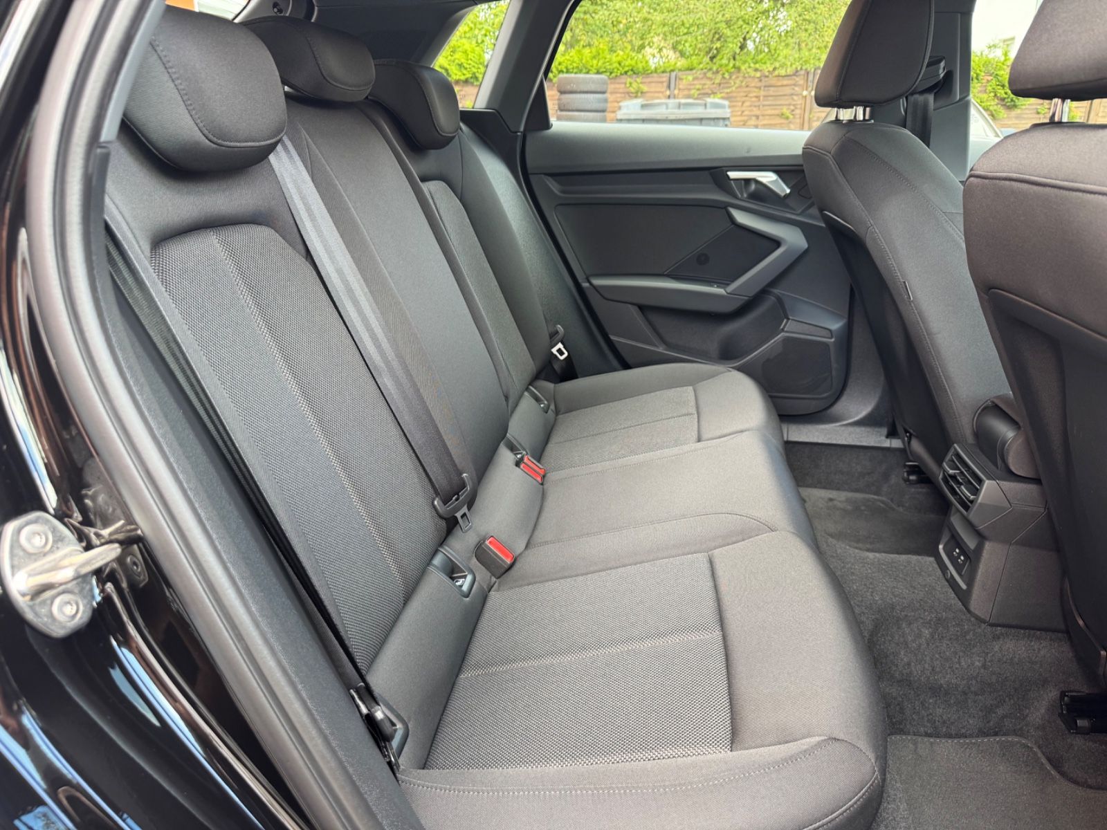 Audi A3 Sportback 30 TDI S tronic Basis*VIRTUAL *LED