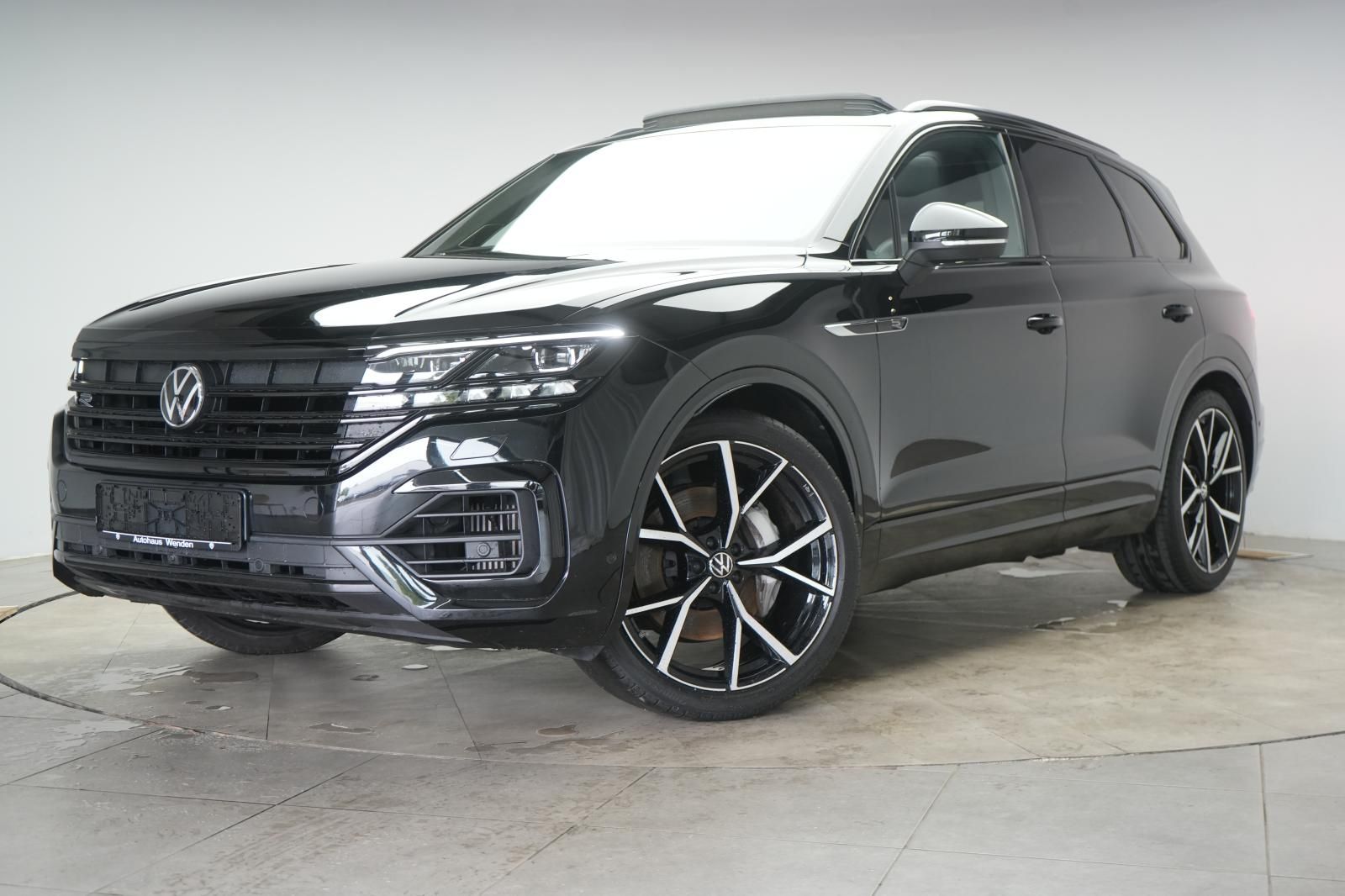 Volkswagen Touareg R-Line 3.0 TSI 22"/Matrix/STHZ/Pano/Luft