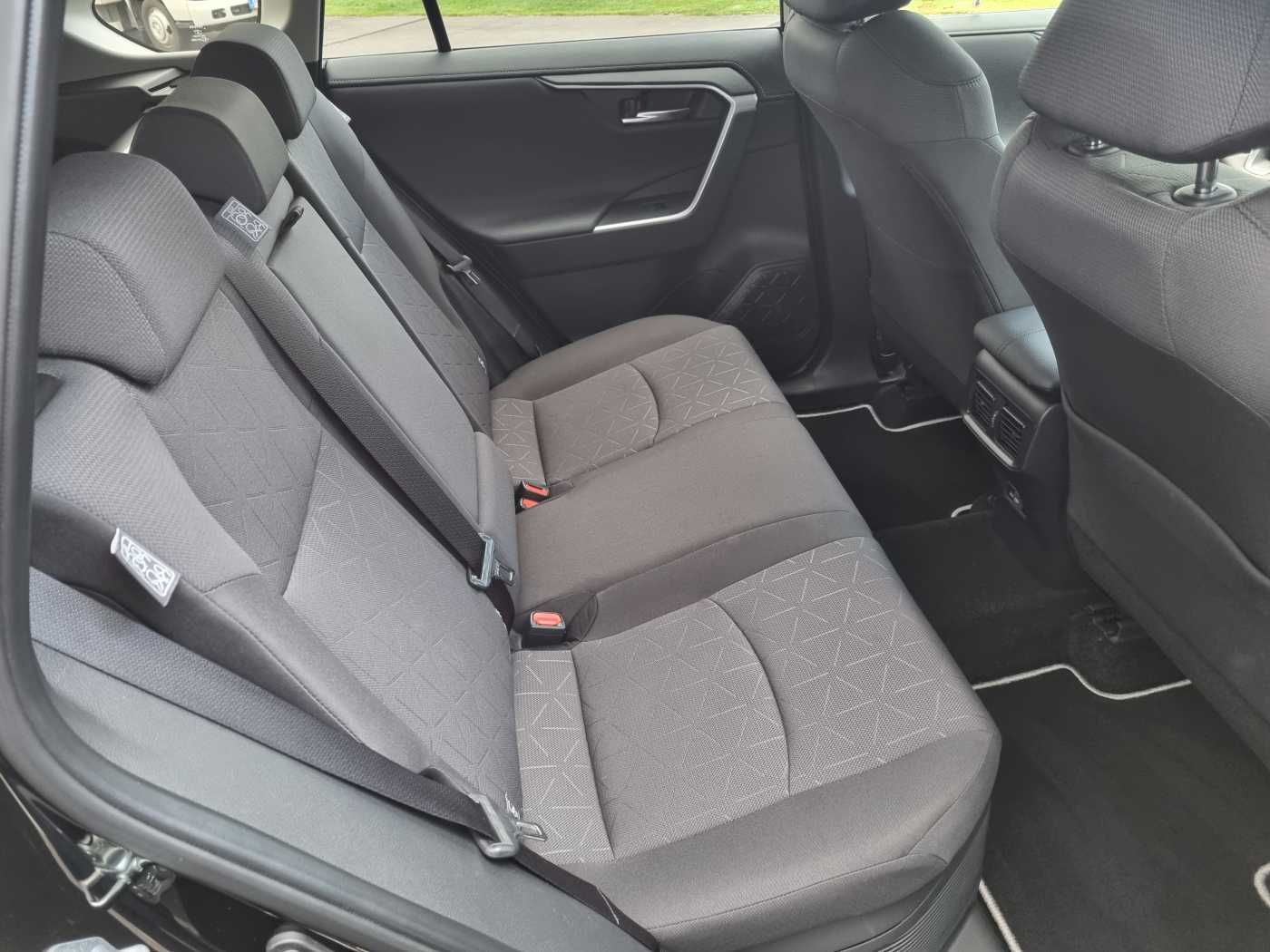 Toyota RAV4 Hybrid 4WD - Samsaru's Car Outlet