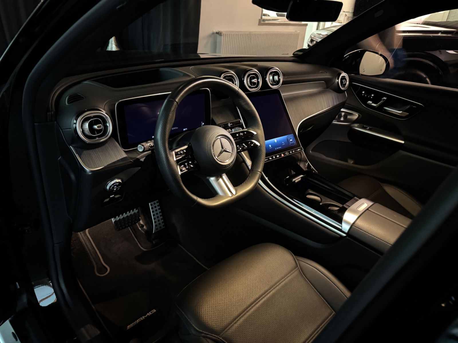 Mercedes-Benz GLC 400/ 4Matic / AMG / BURMESTER/ PANO e 4Matic