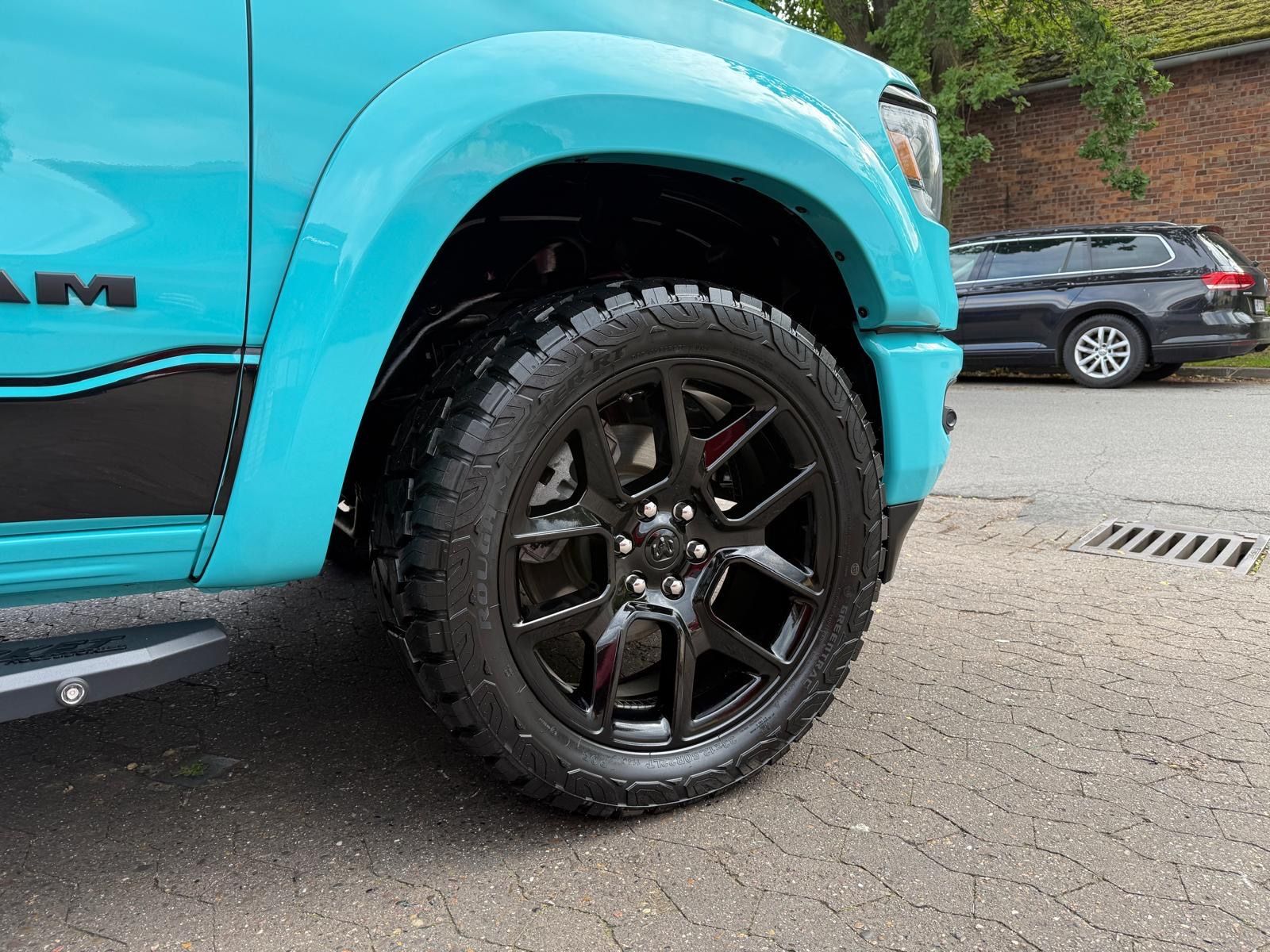 Dodge LPG*LARAMIE*OFFROAD*LIFT*AHK*NAVI*LED*GARANTIE*