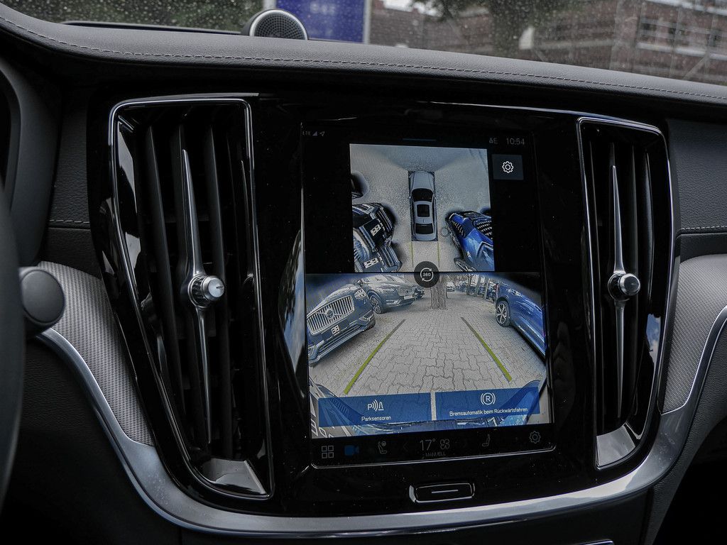 Volvo S60 T8 Ultimate Dark Recharge Plug-In Hybrid AWD