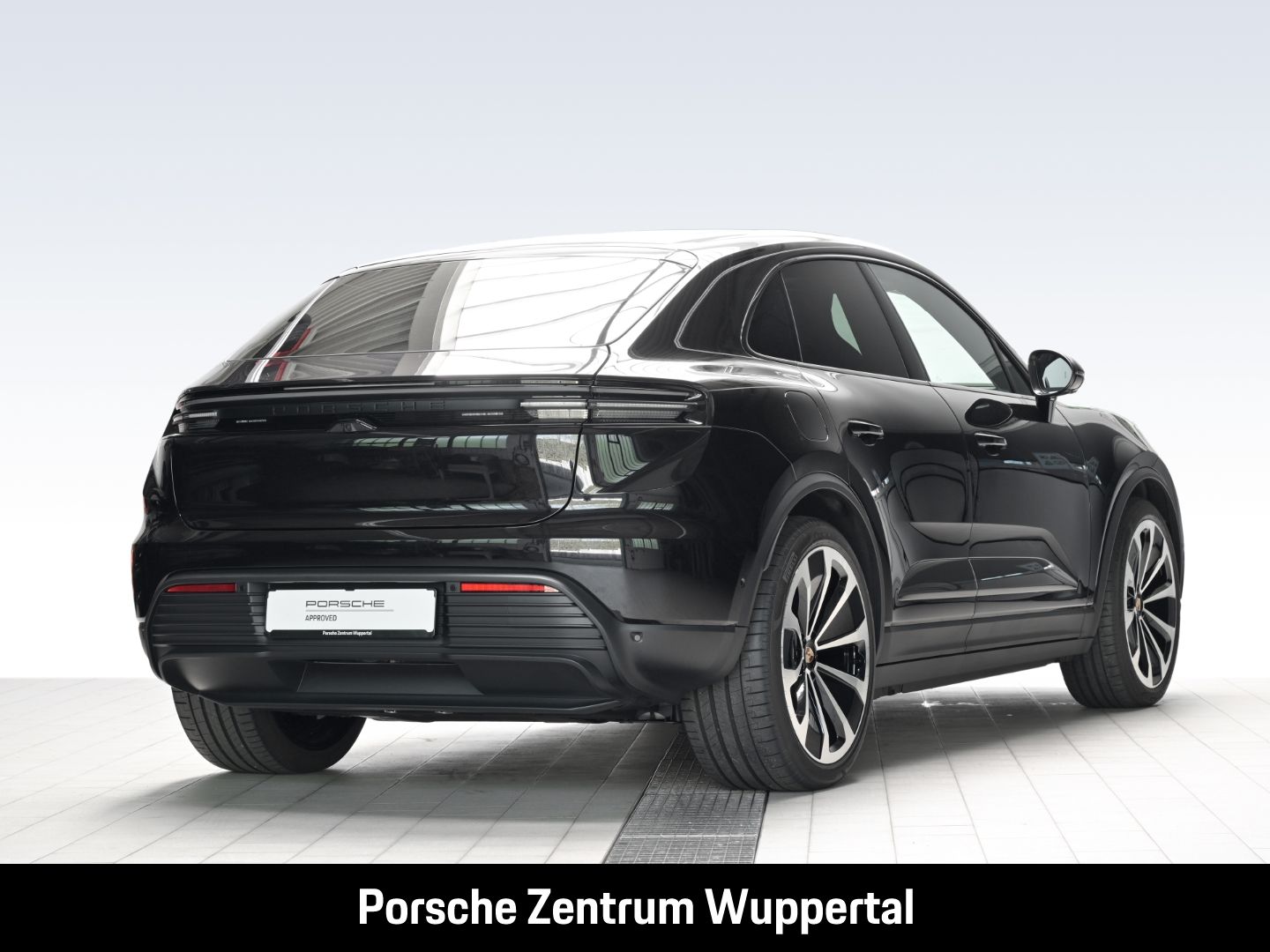 Porsche Macan 4 InnoDrive Surround-View LED-Matrix BOSE