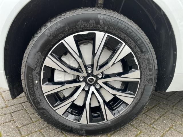 Volvo XC60 B4 Core - Samsaru's Car Outlet