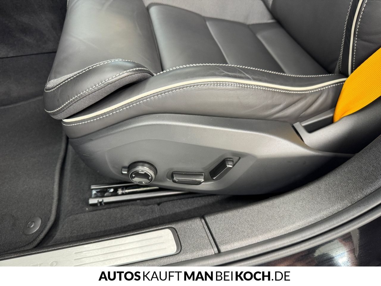 Volvo S60 T8 Plug-In AWD Polestar Engineered HIGH- END