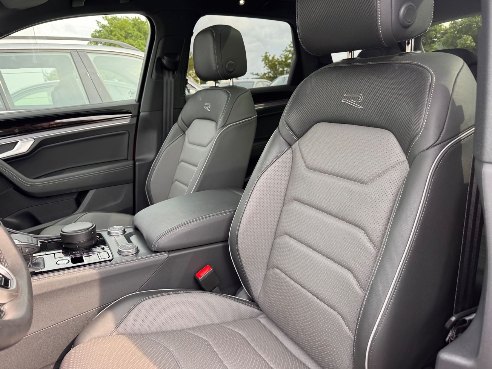 Volkswagen Touareg 3.0 TDI 4Motion R-Line Final Edition