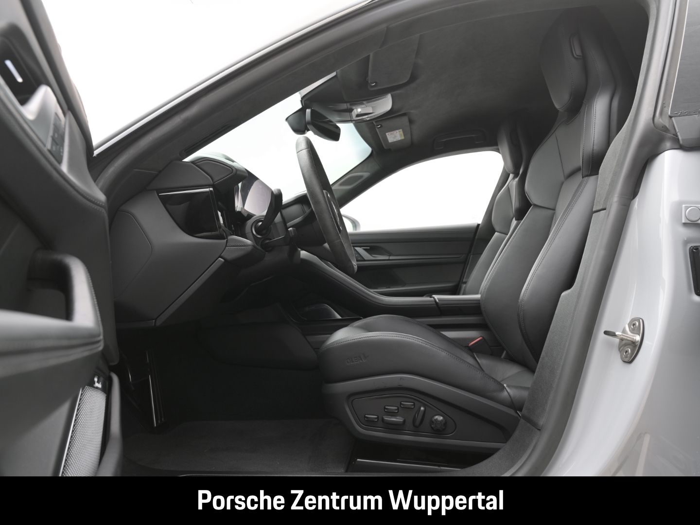 Porsche Taycan GTS Sport Turismo Burmester Sport Chrono