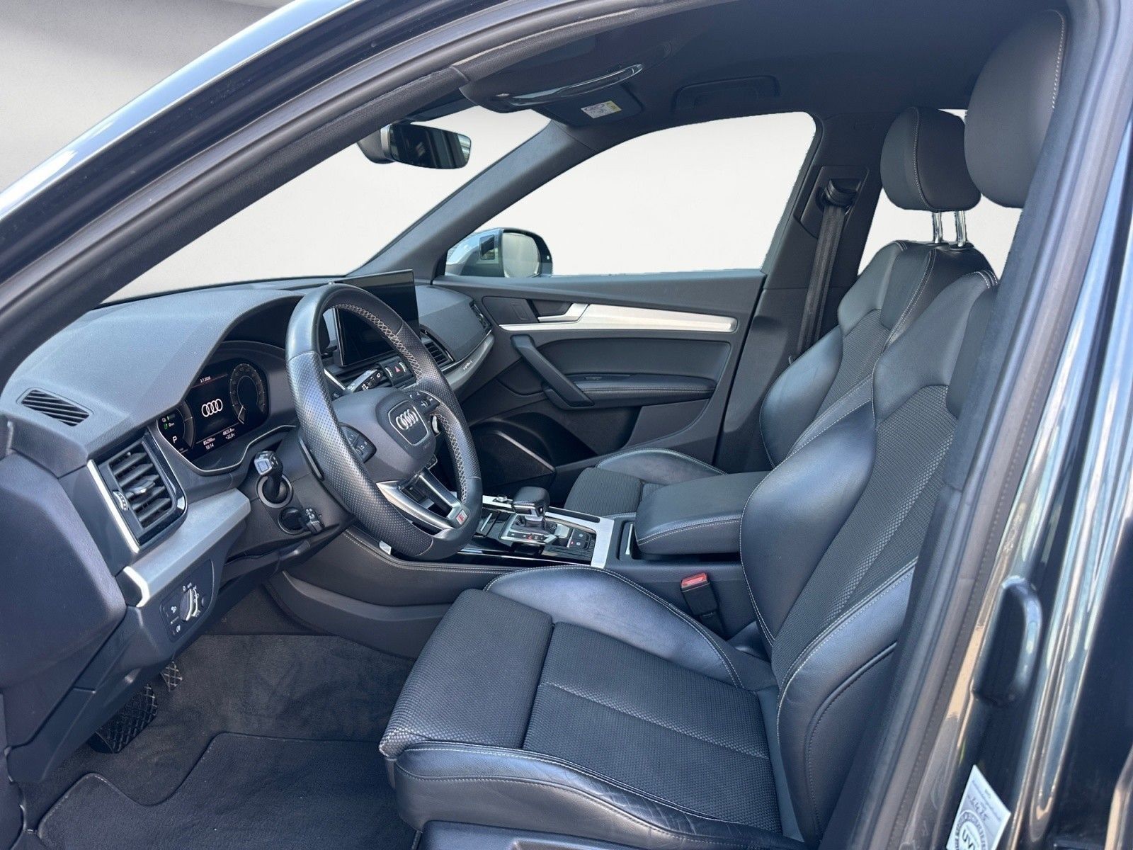 Audi Q5 50 TFSIe quattro S-tronic S-Line AHK Massage