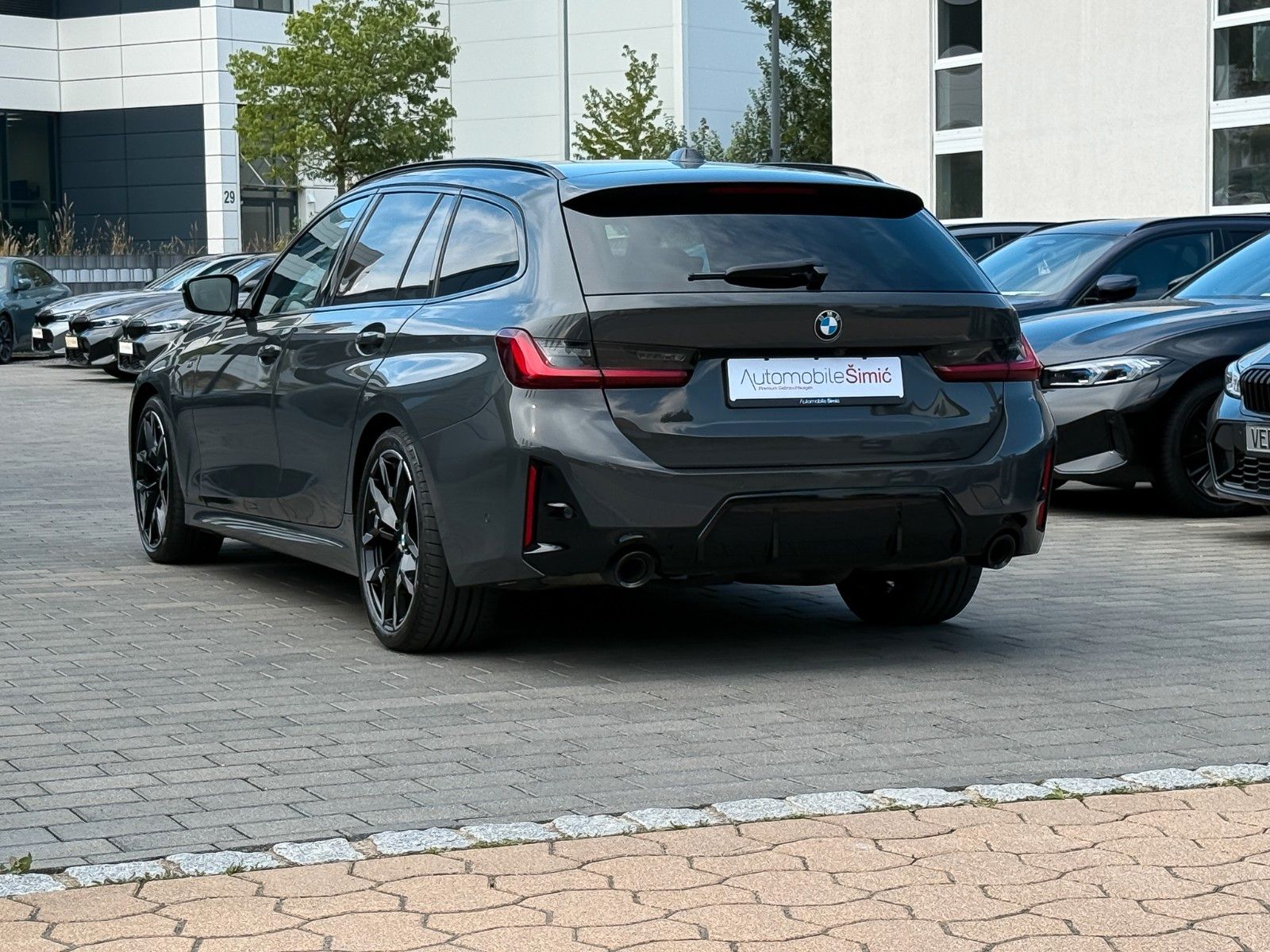 BMW 320d xD M Sport pro HuD Pano hifi StHzg memory