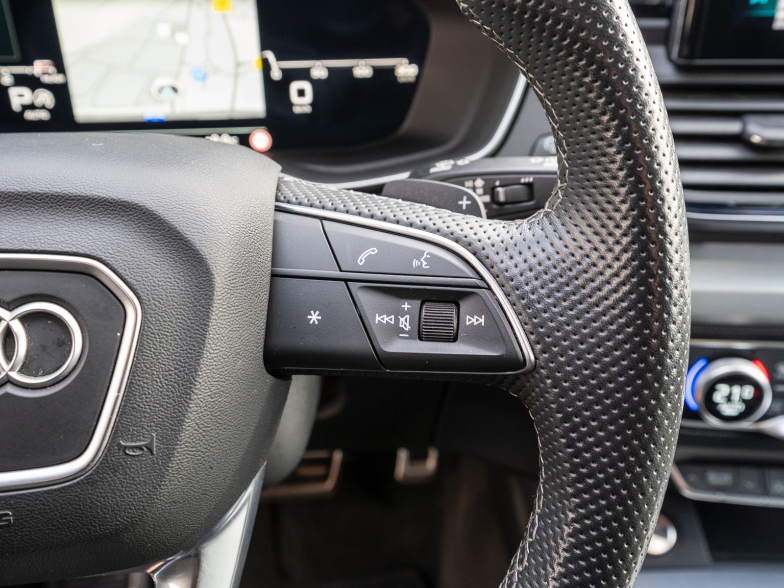 Audi Q5 S line 50TDI quatt tiptro LED Nav RFK B&O AHK
