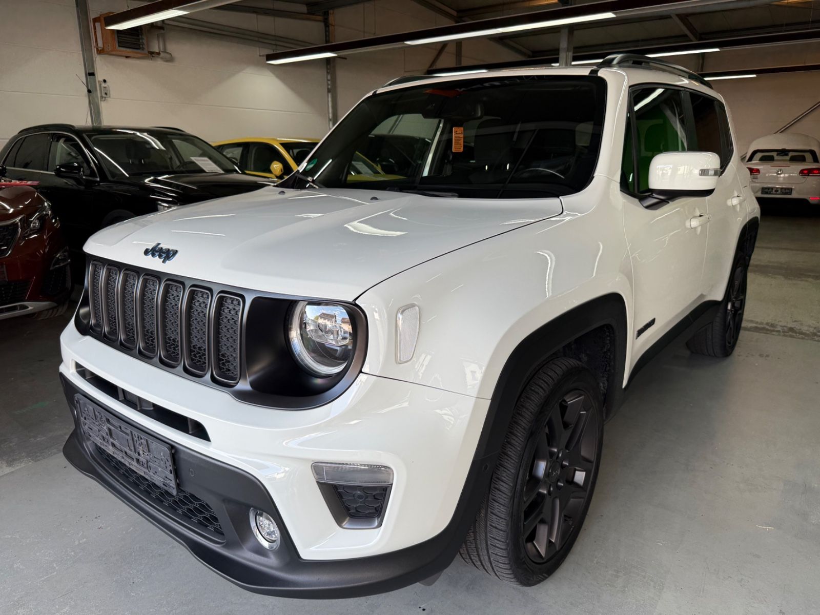 Jeep Renegade S Plug-In-Hybrid 4xe - Samsaru's Car Outlet