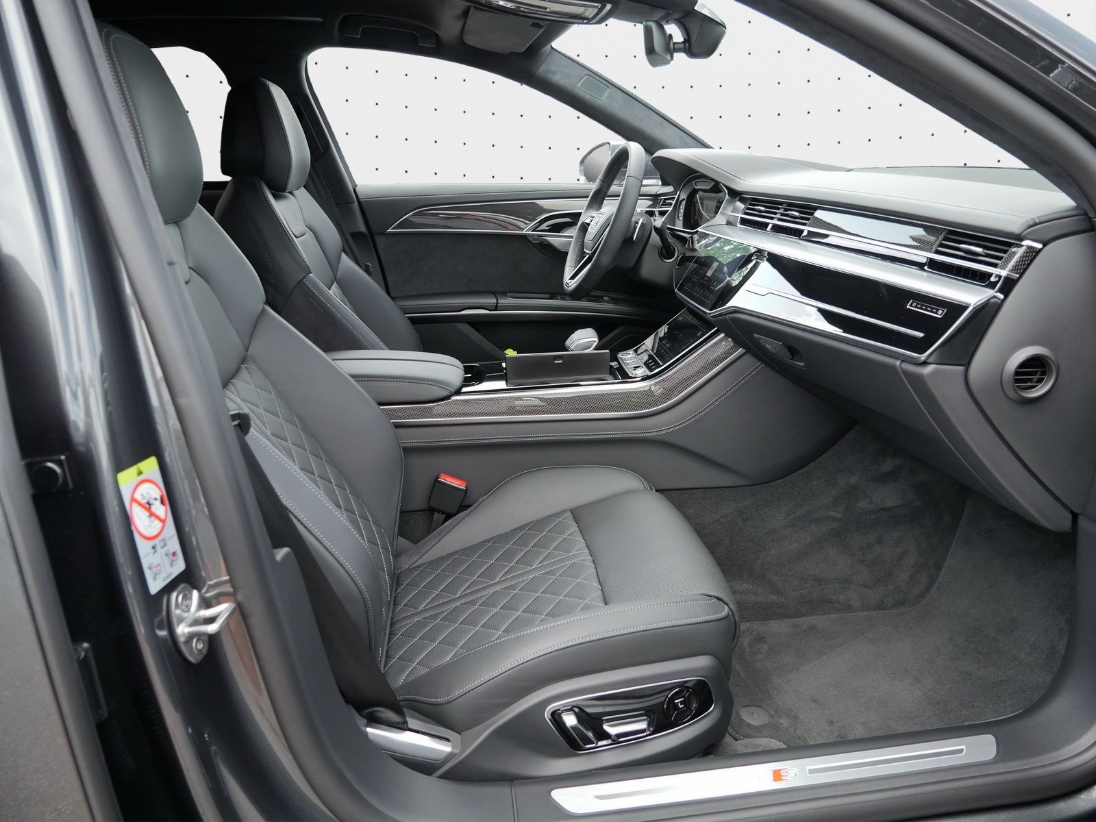 Audi A8 Lang 50 TDI qu. S line - Samsaru's Car Outlet
