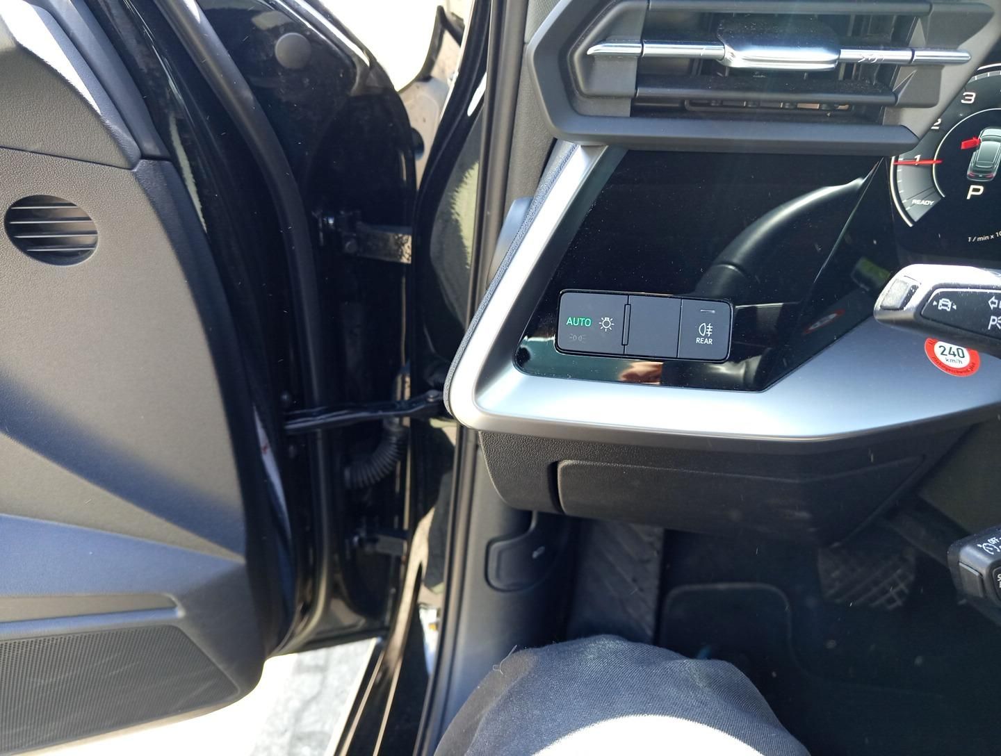 Audi A3 30 TFSI S line LED/Navi/SHZ/DAB/Allwetter