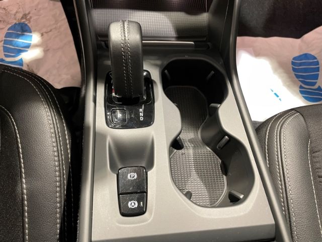 Volvo XC40 T3 Momentum Pro Automatik LED Navi Pano PDC