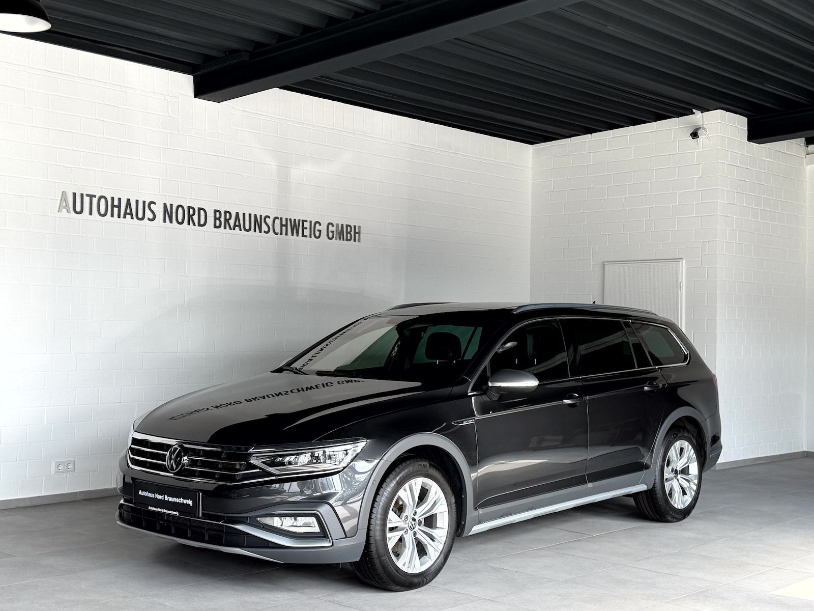 Volkswagen Passat Alltrack Variant 2.0 TDI DSG*Pano*AHK*IQ*