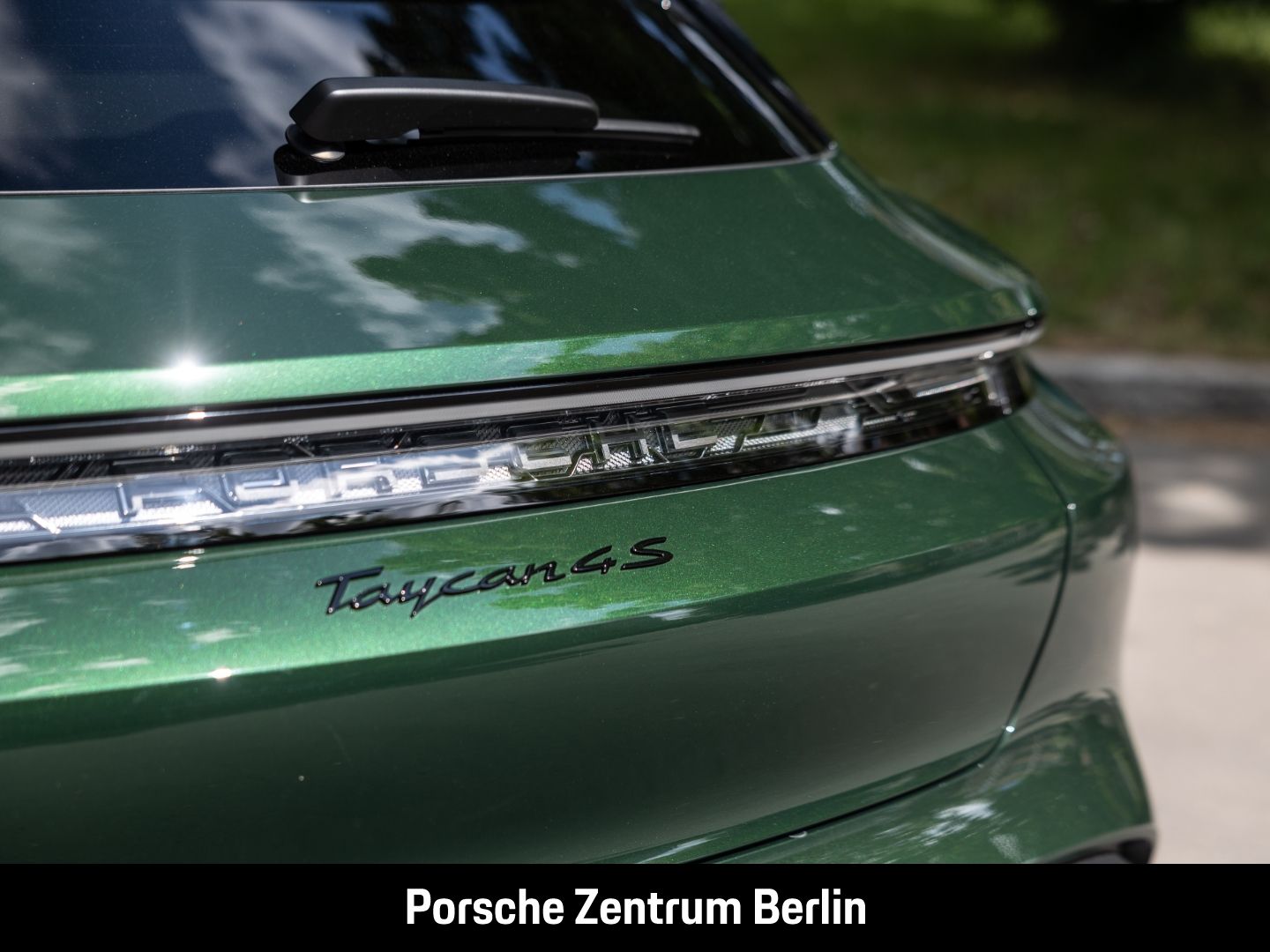 Porsche Taycan 4S Cross Turismo HD-Matrix HA-Lenkung