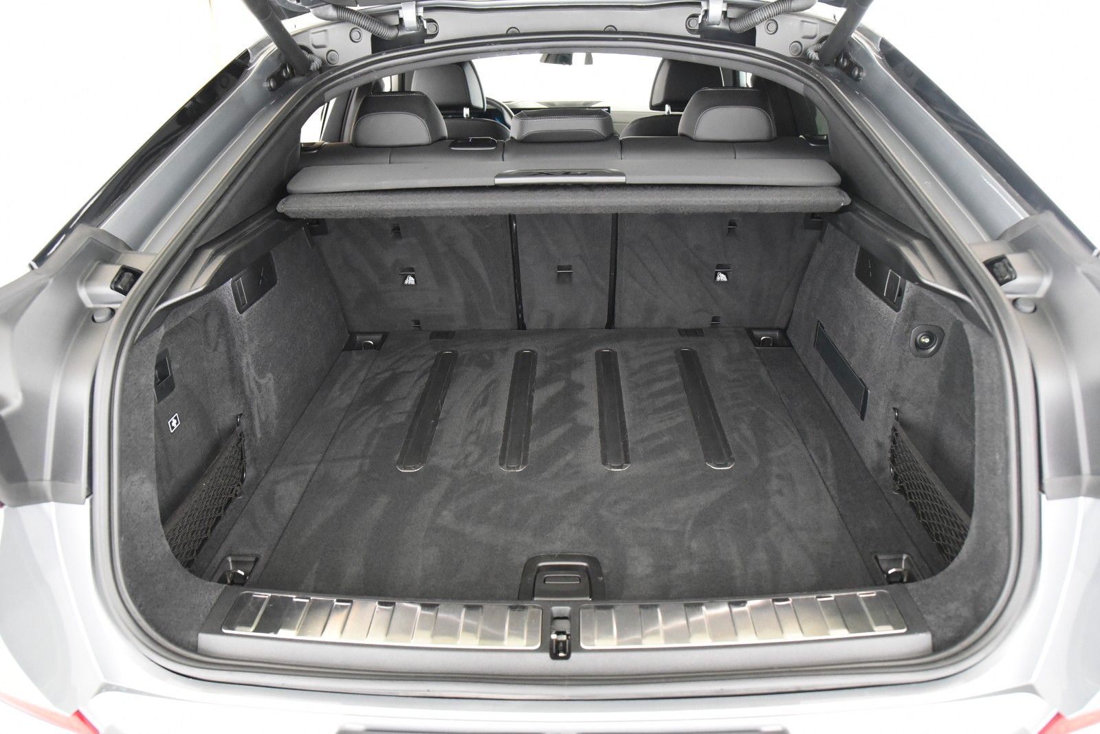 BMW X6 xDrive30d M Sport Pro HUD AHK LED Pano H&K