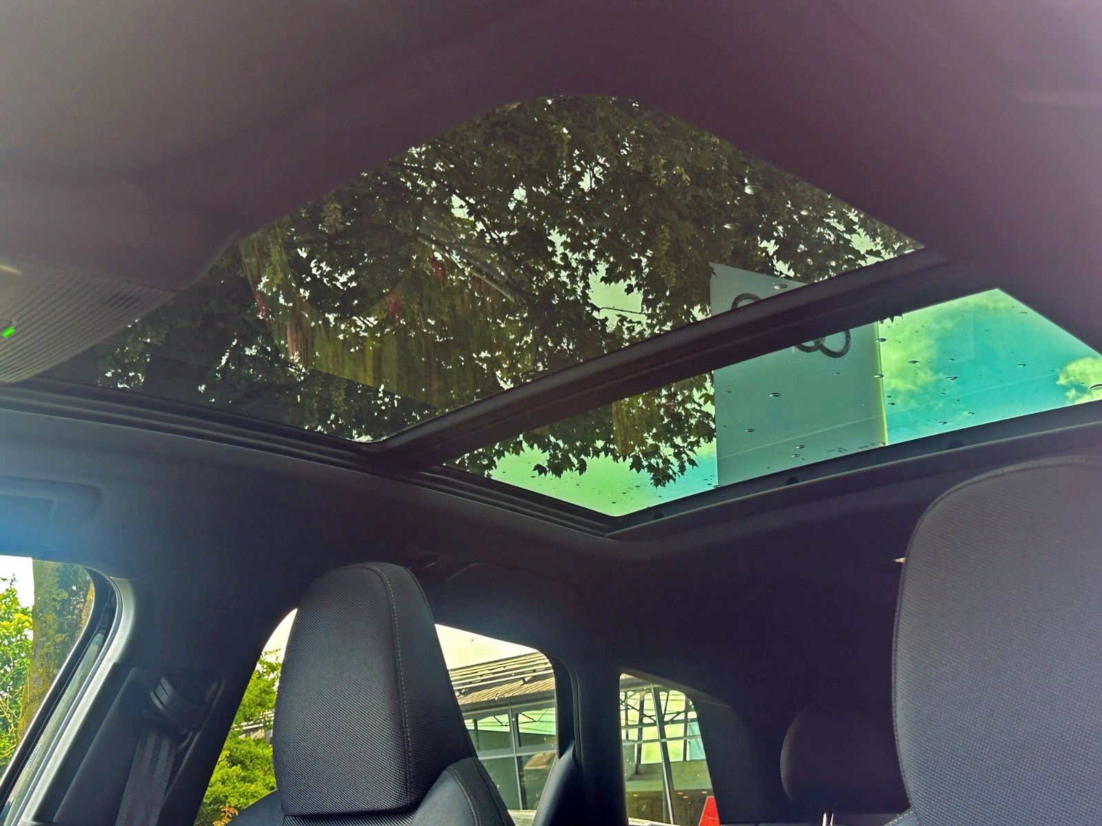 Audi Q3 SUV e-hybrid AHK S-LINE PANO TECH PRO MATRIX