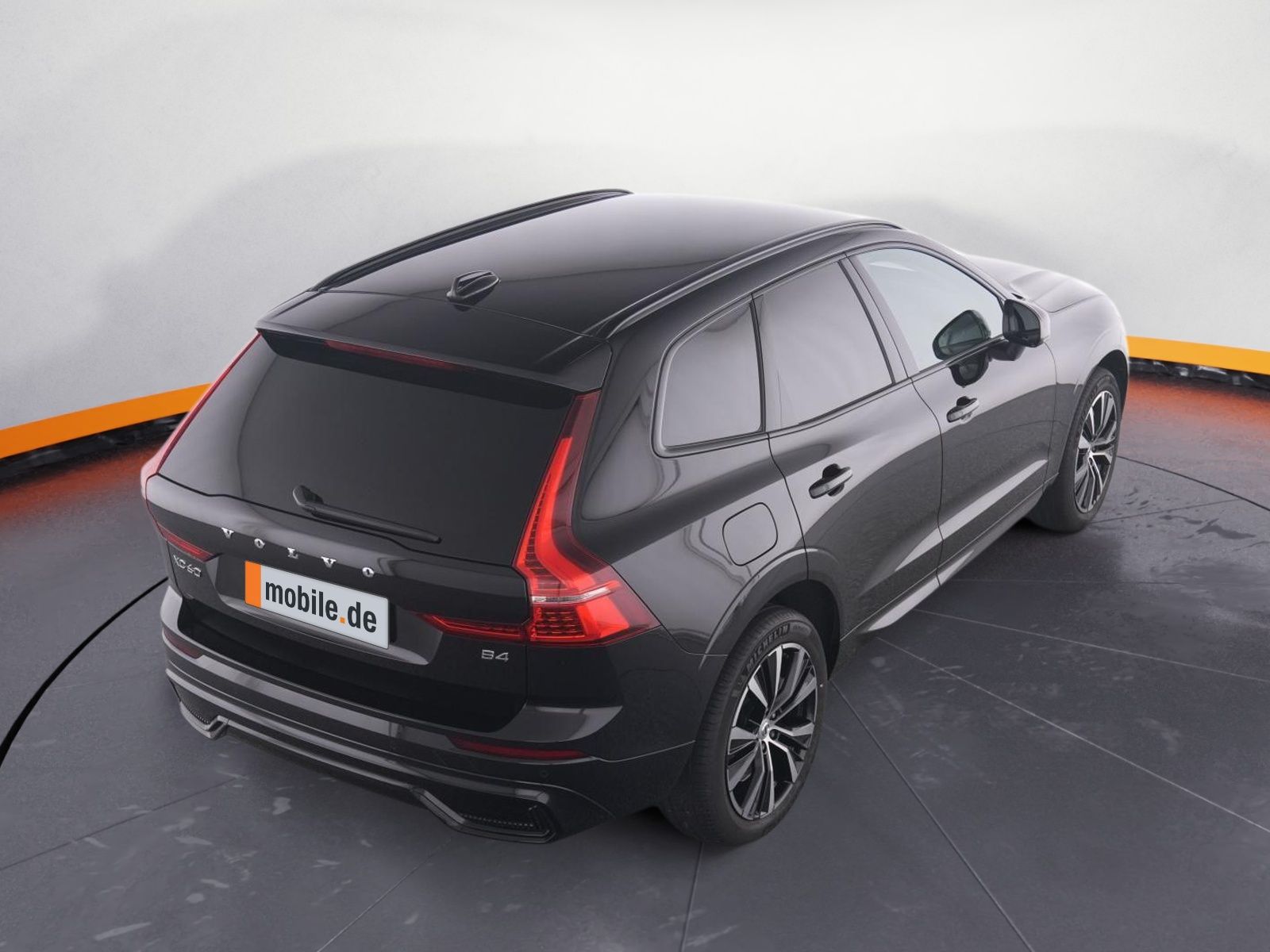 Volvo XC60 B4 Plus Dark - Samsaru's Car Outlet