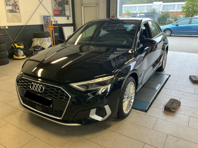 Audi A3 Sportback 40 TFSIe LED Navi Sound CarPlay Cam