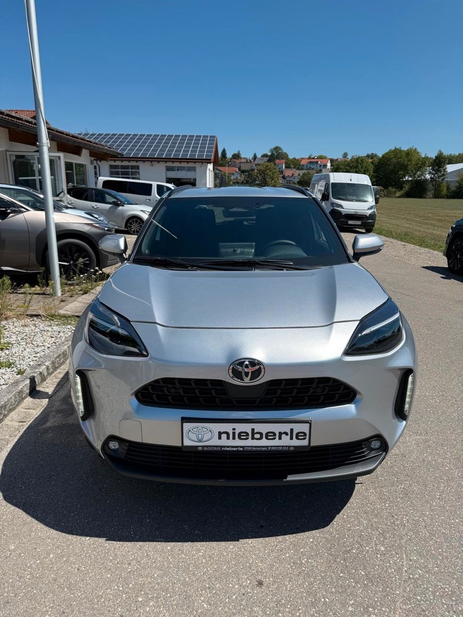Toyota Yaris Cross Hybrid 4x4 Teamplayer *LED,Kamera*
