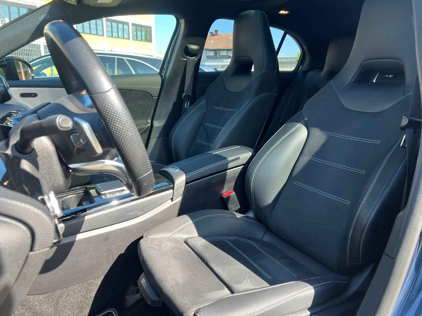 Mercedes-Benz A 200 *AMG* - Samsaru's Car Outlet