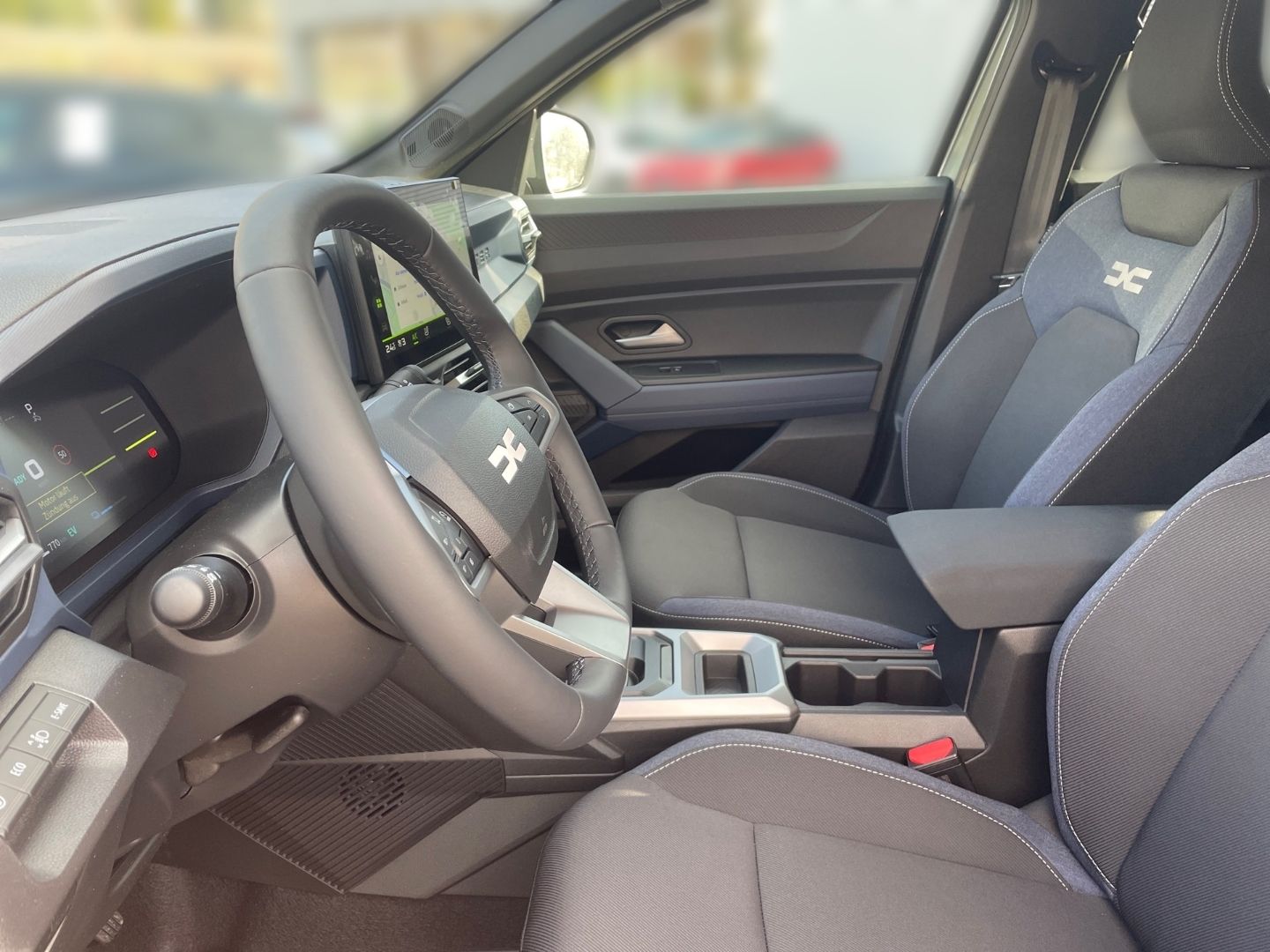 Dacia Duster Journey HYBRID 140 - Samsaru's Car Outlet