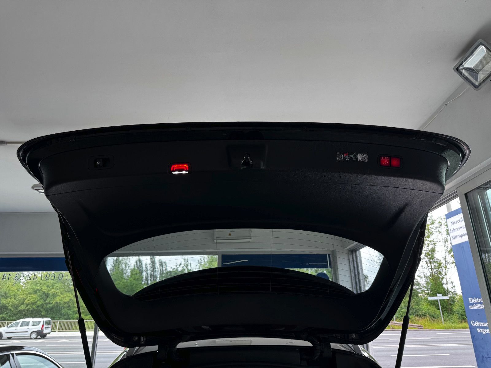 Mercedes-Benz GLC 300 de 4M*AMG P. PLUS*Night*HU*
