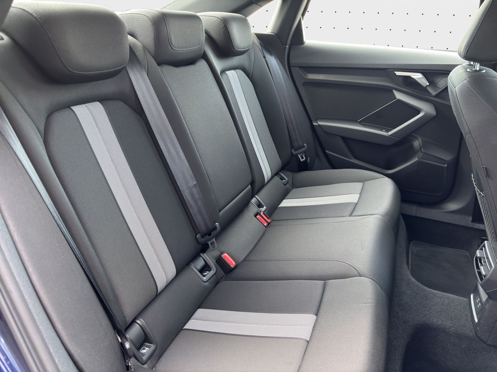 Audi A3 Limousine 35 TDI S-LINE*NAVI-PLUS*KAMERA*PDC*